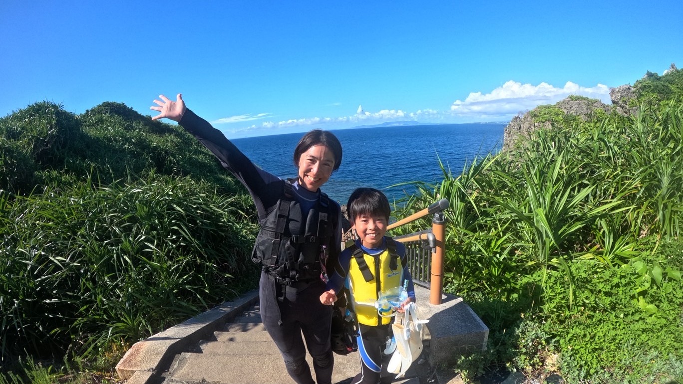 青の洞窟シュノーケル（アクティビティー付き）