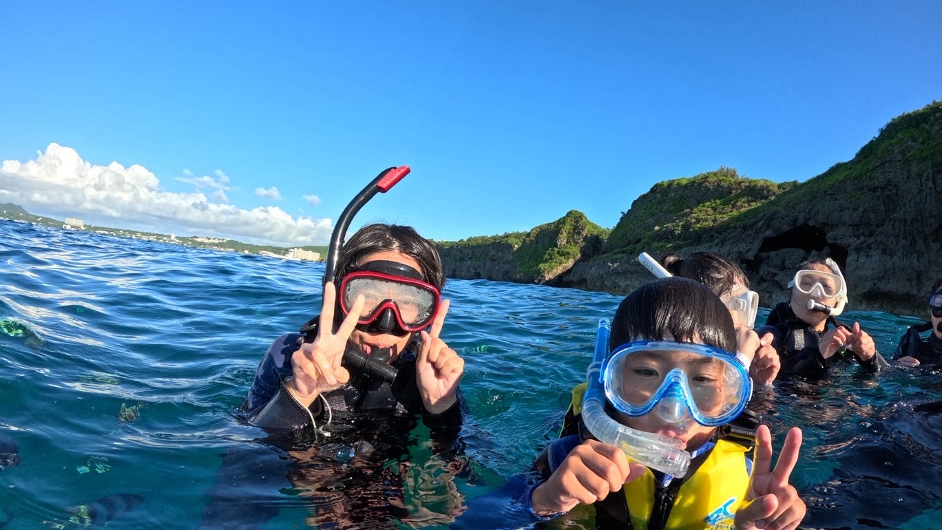 青の洞窟シュノーケル（アクティビティー付き）