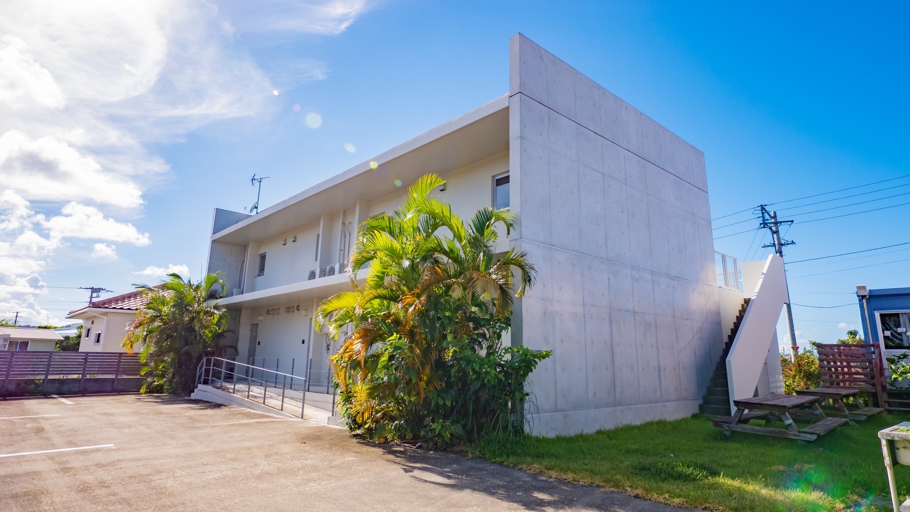 【素泊り】Ricca本館　屋上プール付き！メゾネットタイプ畳スペースあり！