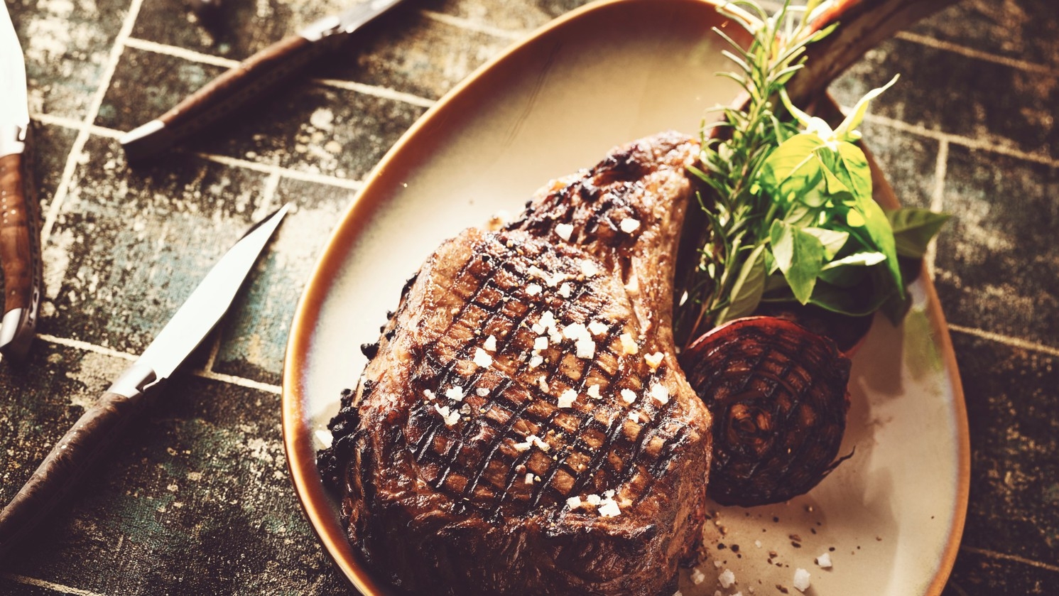 【家族で寛ぐホテルステイ】シェフこだわりの贅沢〜オーシャン・コーラルウィングステイ（夕朝食付き）