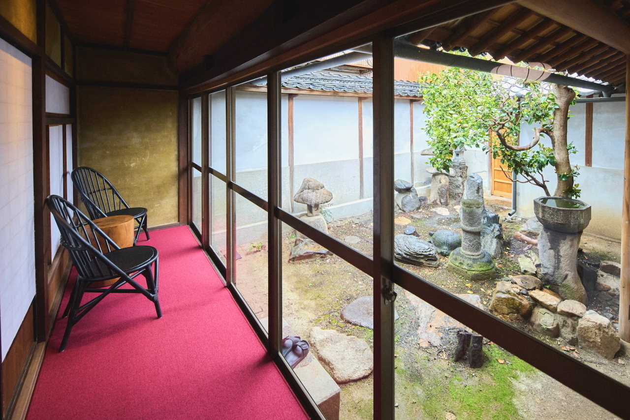 小倉屋（おぐらや）201号室　縁側・専用の中庭