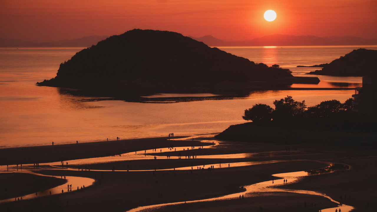 父母ヶ浜（ちちぶがはま）