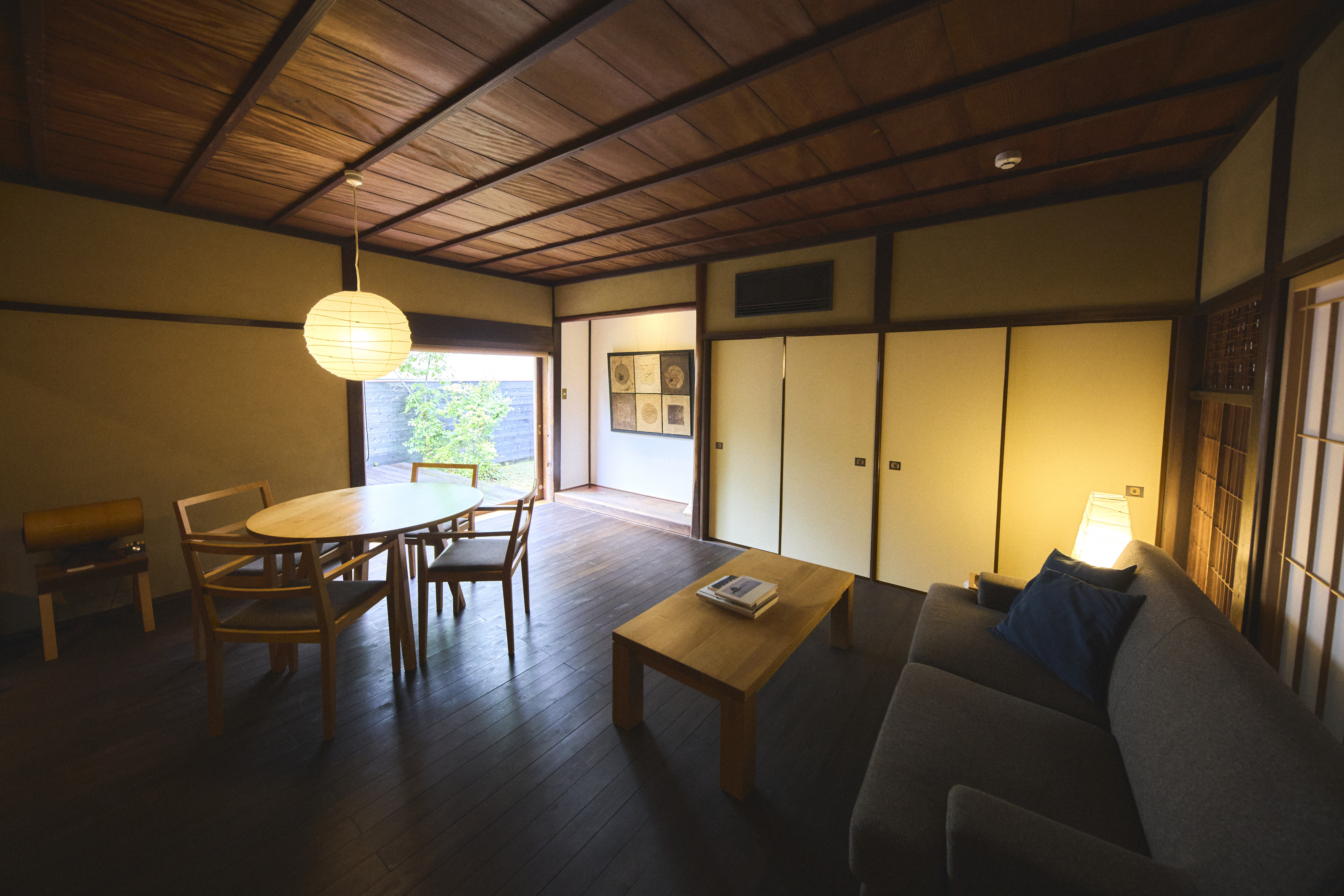 一棟貸し宿「多喜屋」　リビングルーム