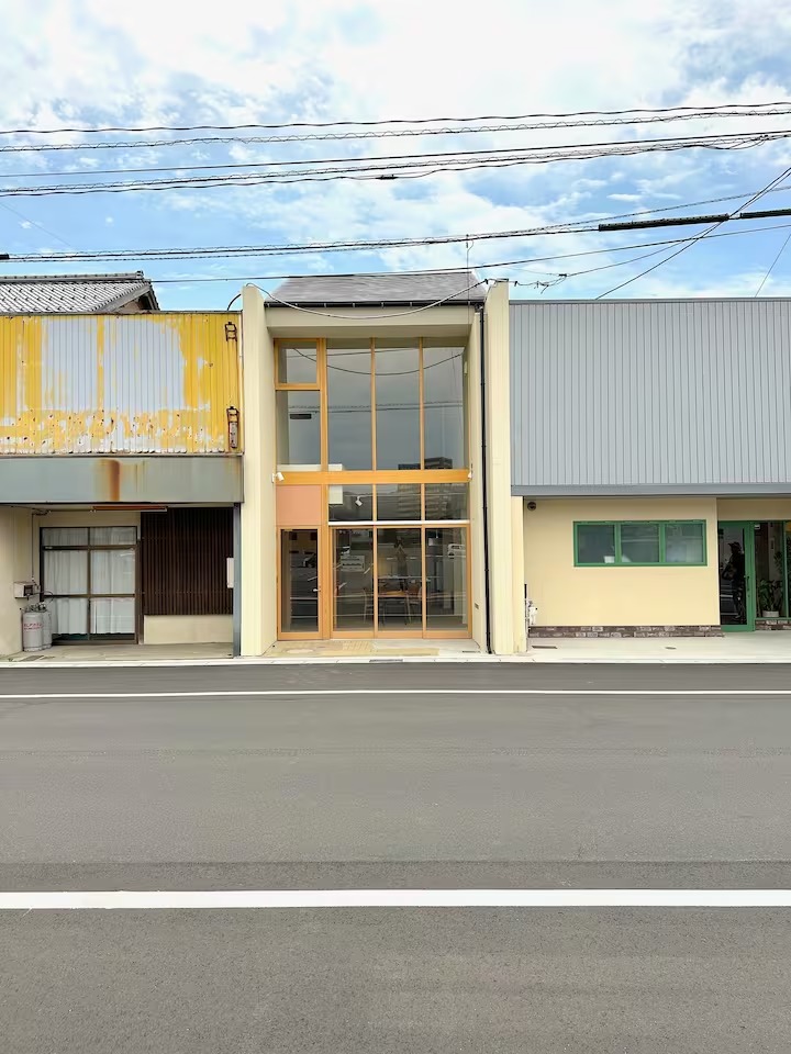 施設正面
