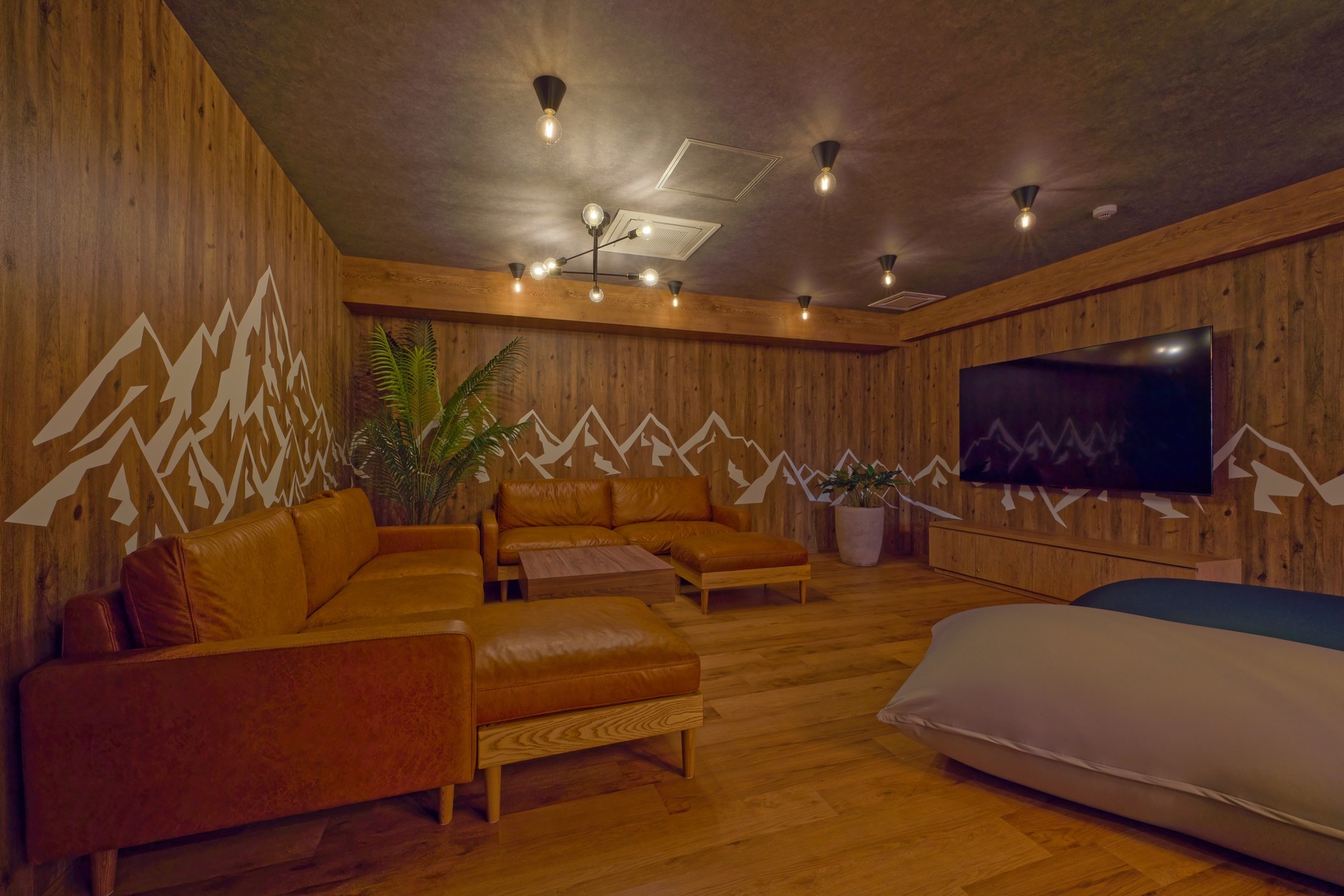 〈クアッドスイート〉【IN19:00以降 OUT14:00まで】本格サウナ＆チラー・朝食付き