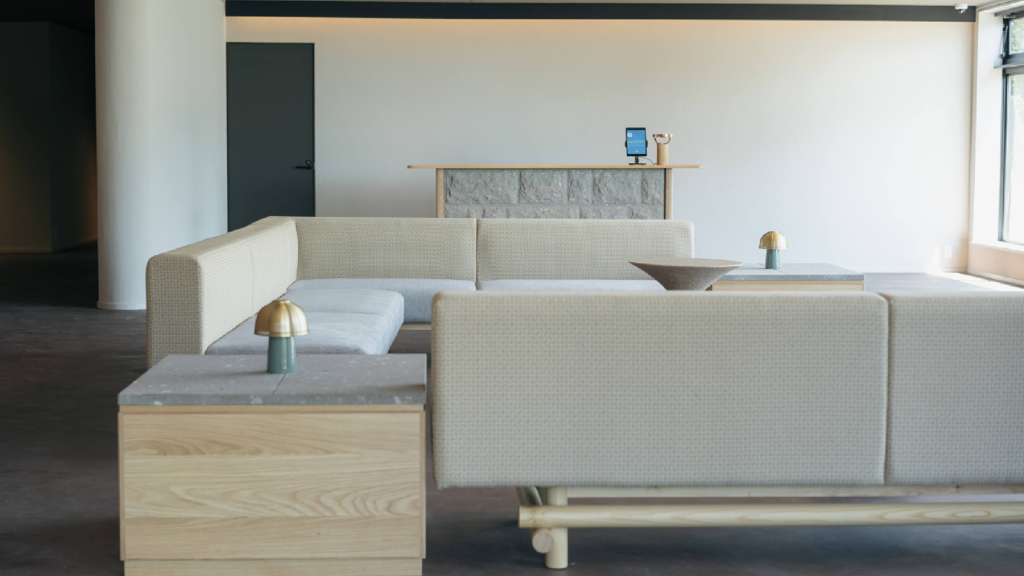 館内施設│ロビーラウンジ