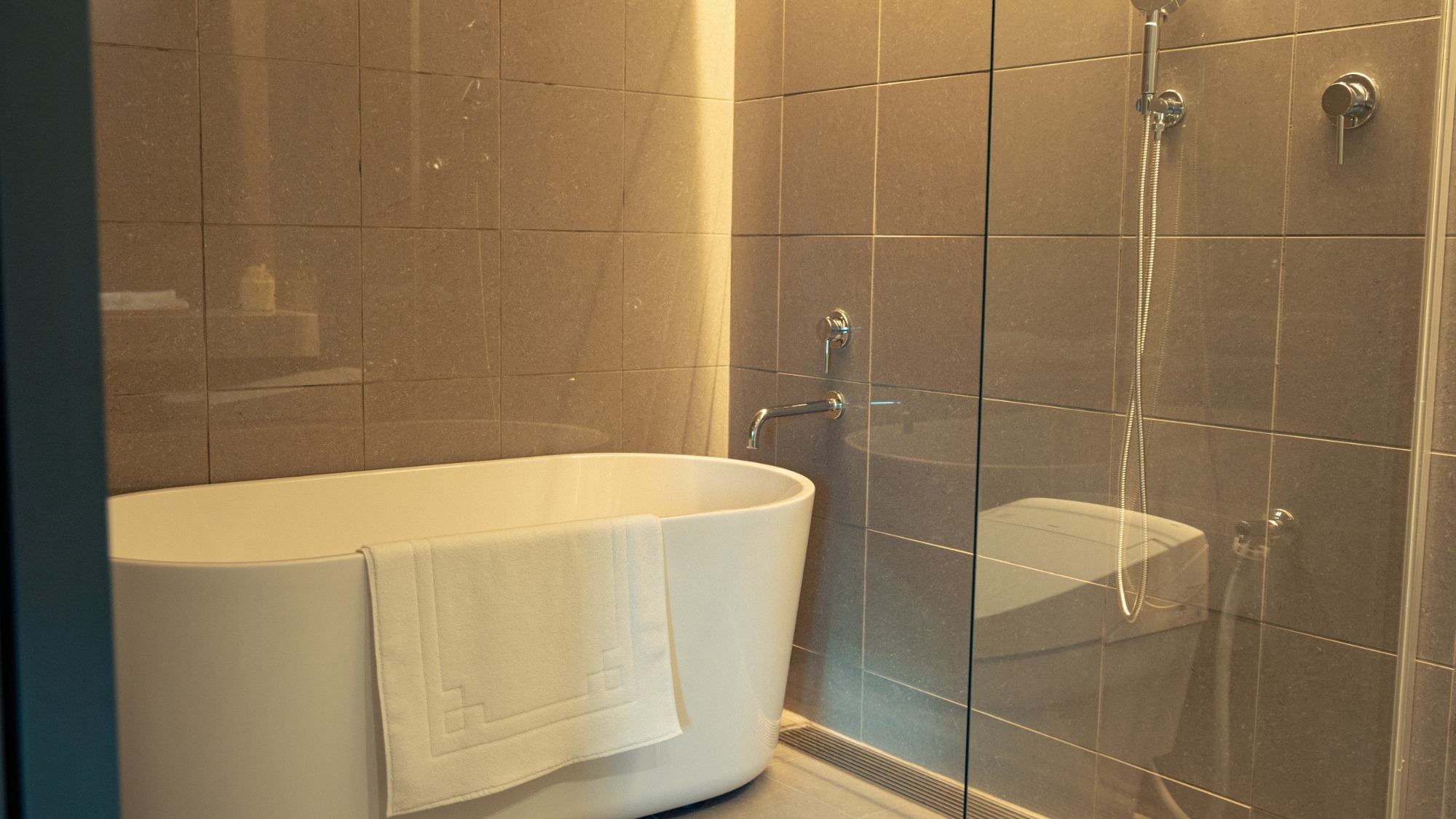 【客室】コンフォートスイート(66㎡)