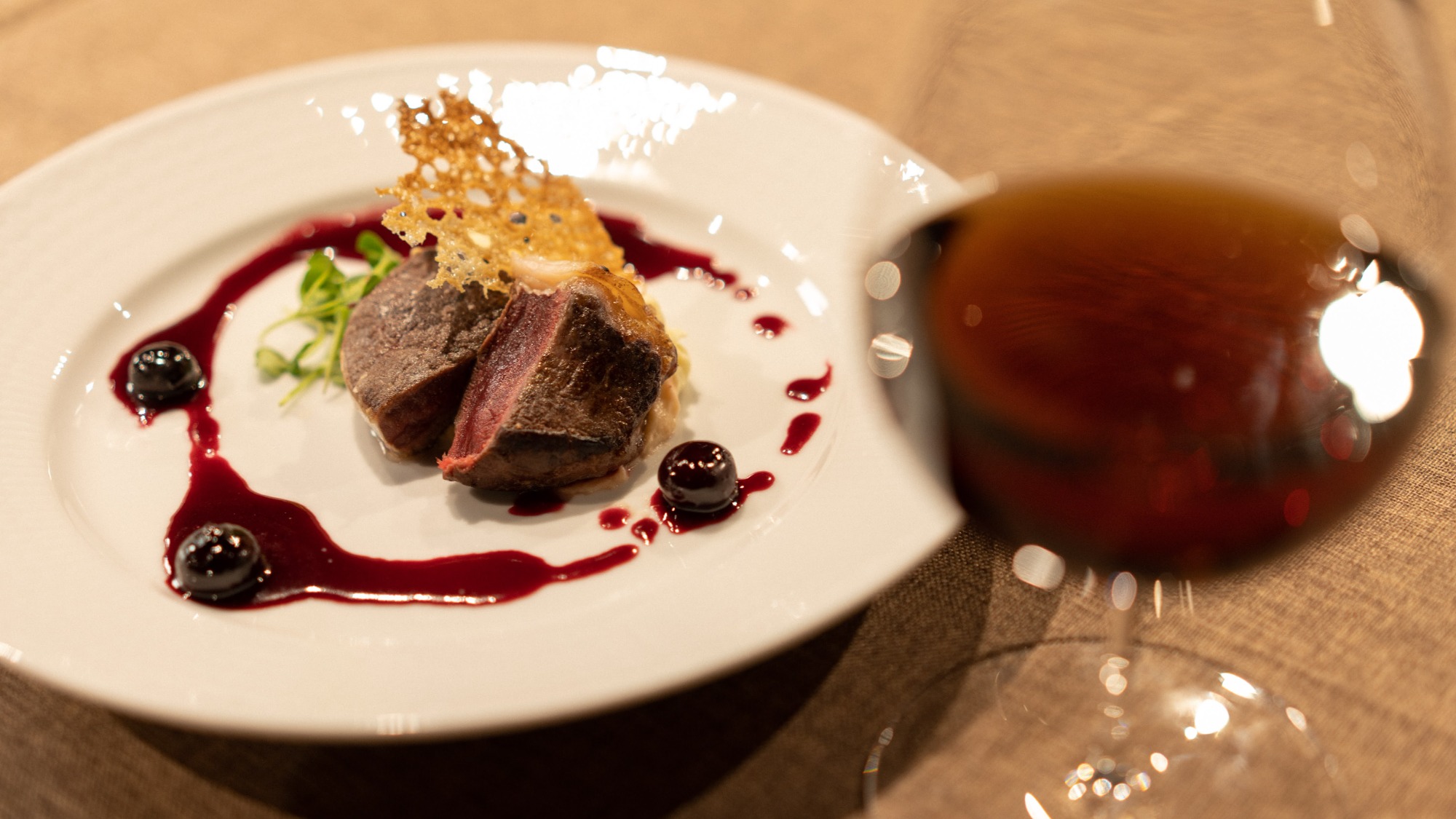 【ディナー一例】摩周鹿のローストとワインペアリング　※一例