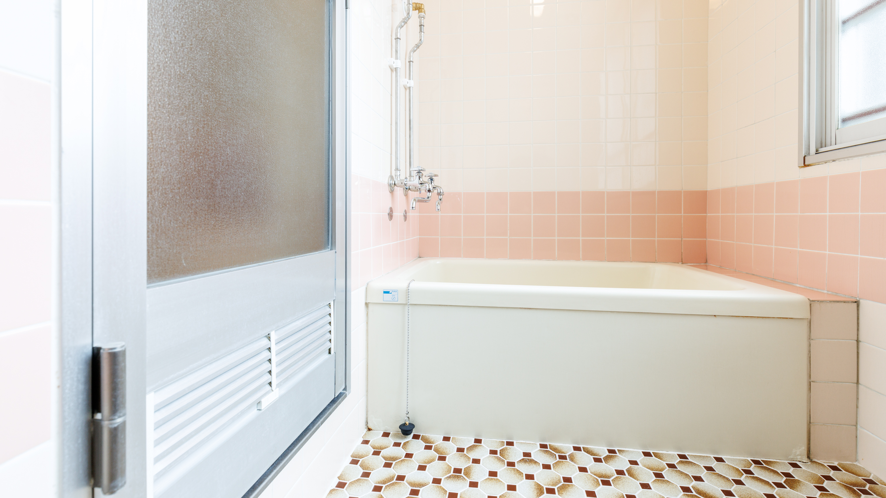 【禁煙】和洋室A･定員4名＜ペット可＞＜ﾊﾞｽ･ﾄｲﾚ共用＞