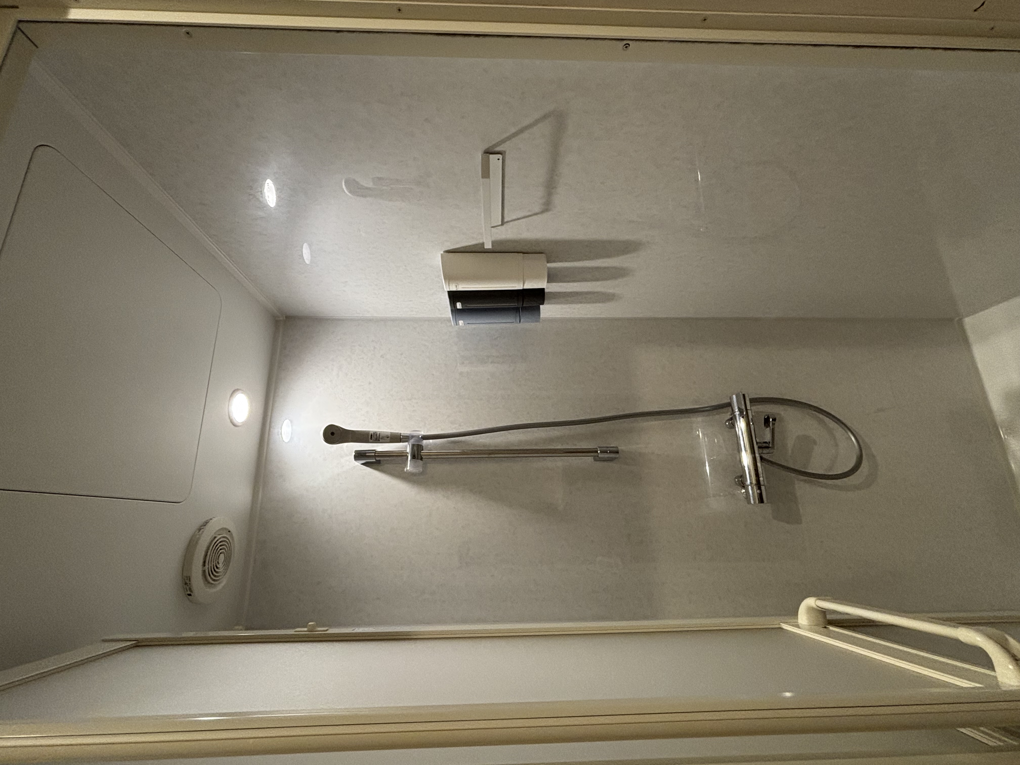 シャワー（共有）