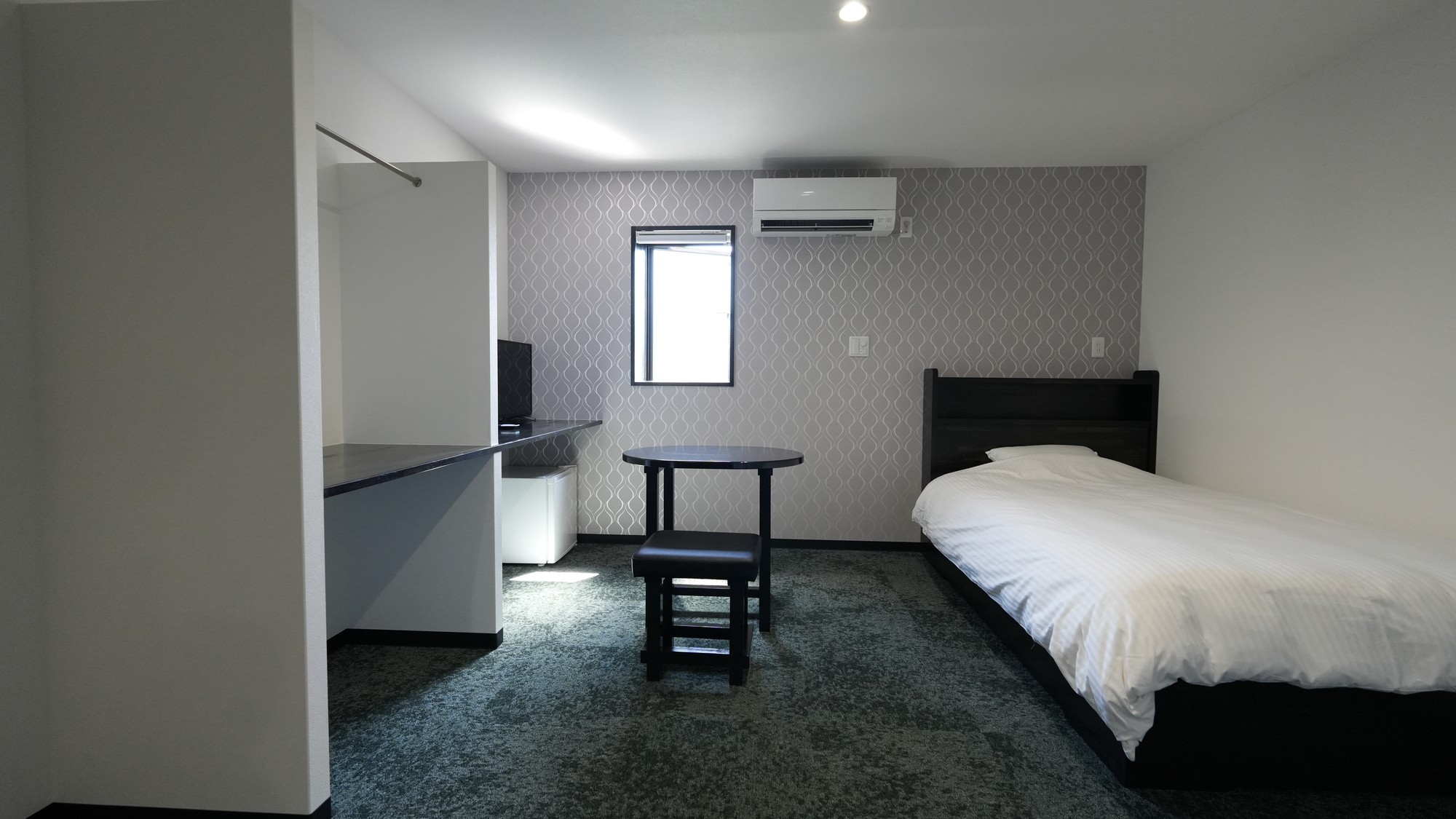 【禁煙】デラックスシングル／セミダブル（21平米）ベッド幅120cm