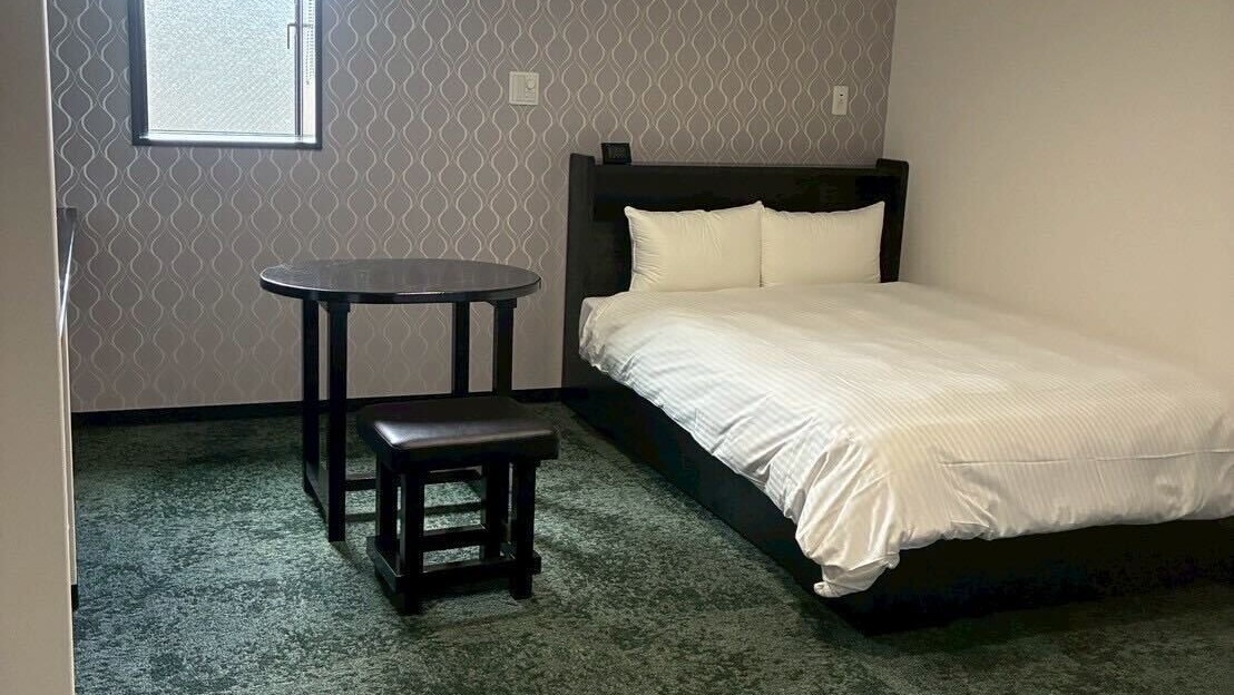 【禁煙】ダブル（21平米）ベッド幅140cm