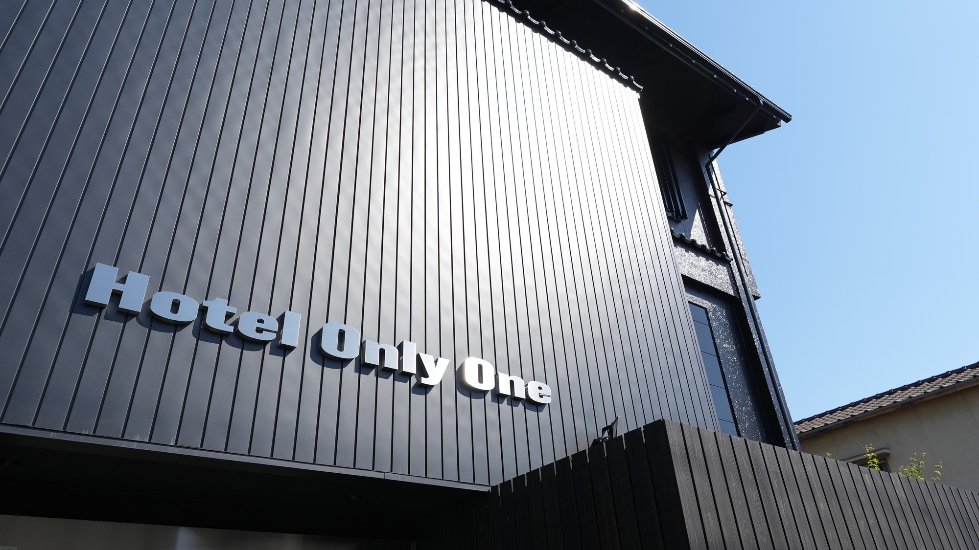 スタイリッシュな外観