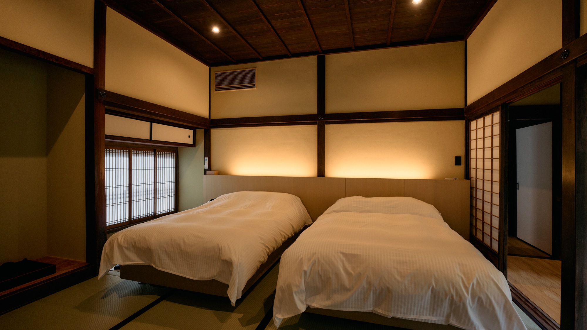 ・【母屋棟】床暖房、エアコン完備。どの季節でも快適にお過ごしいただけます