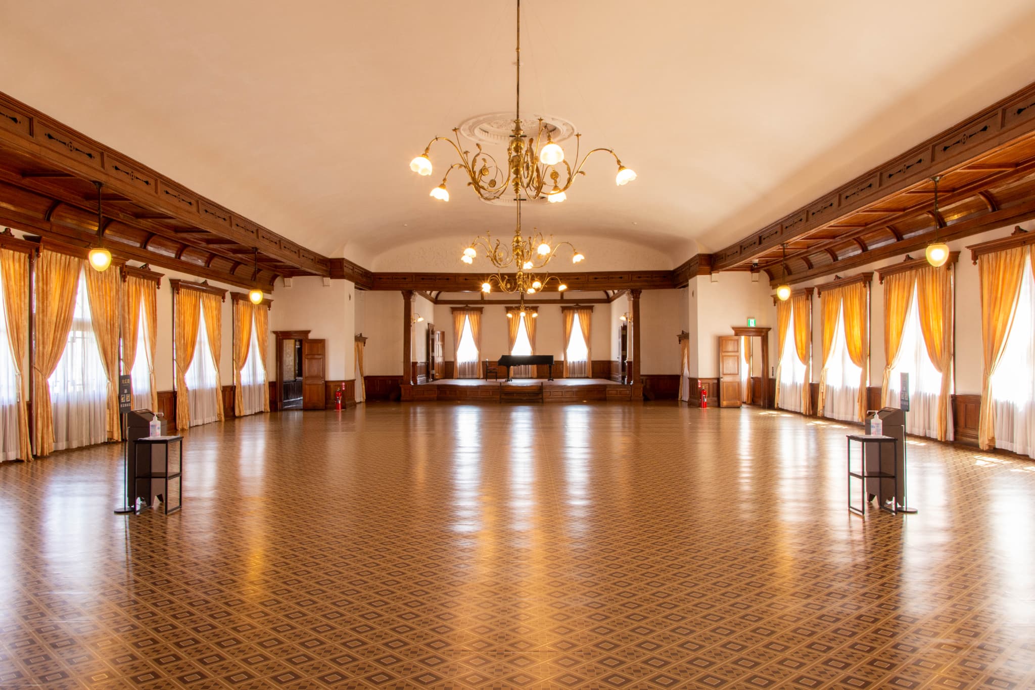 【観光情報】旧函館区公会堂