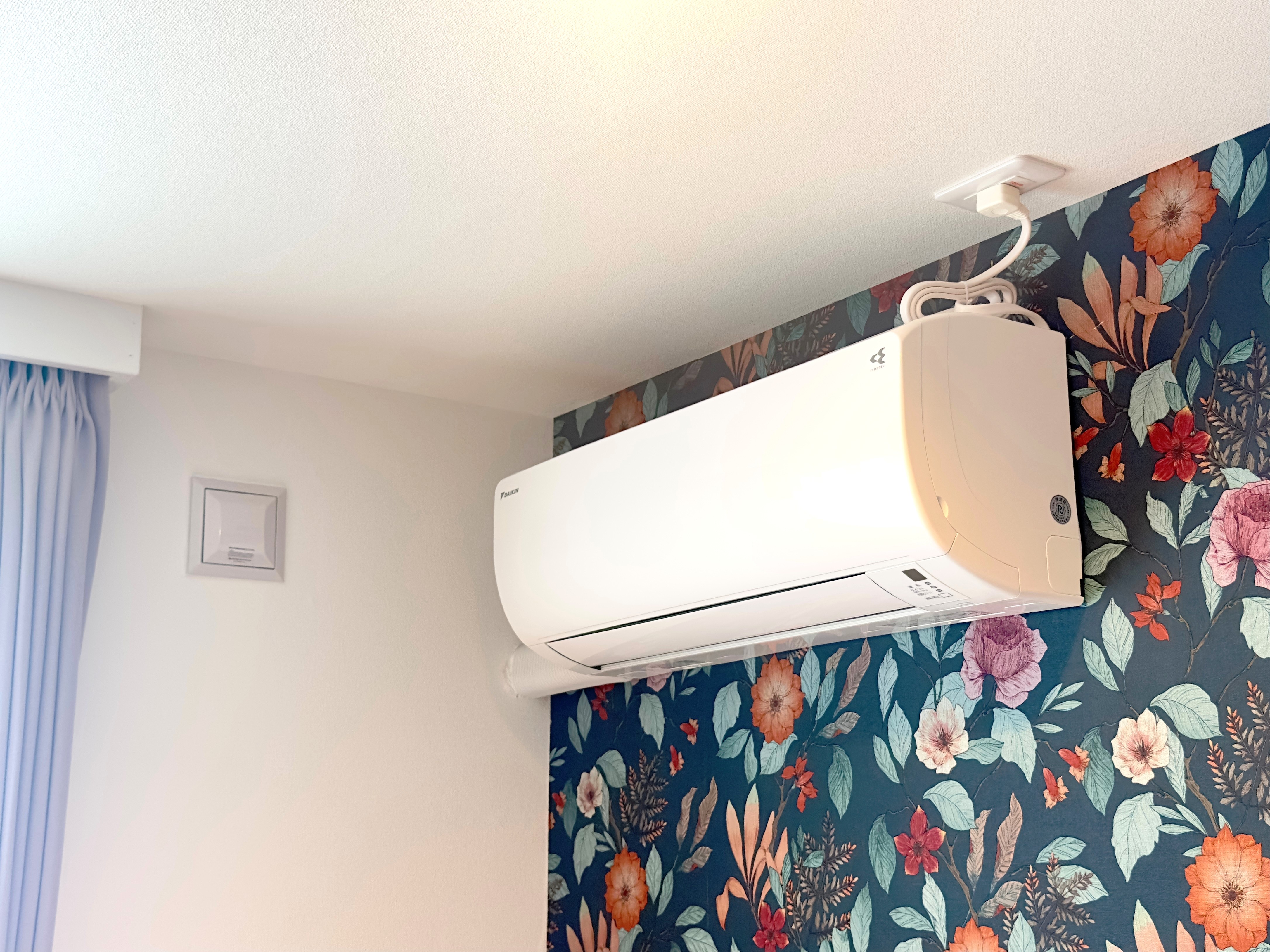 各部屋すべてにエアコンを備え付けております