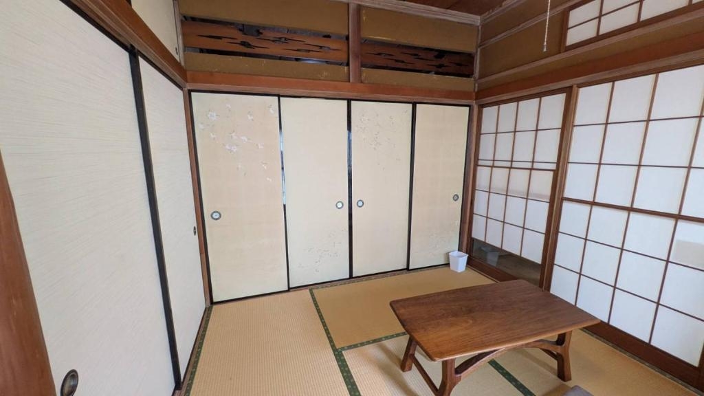 木の家ゲストハウス小山西口館の19人まで泊まれる団体予約