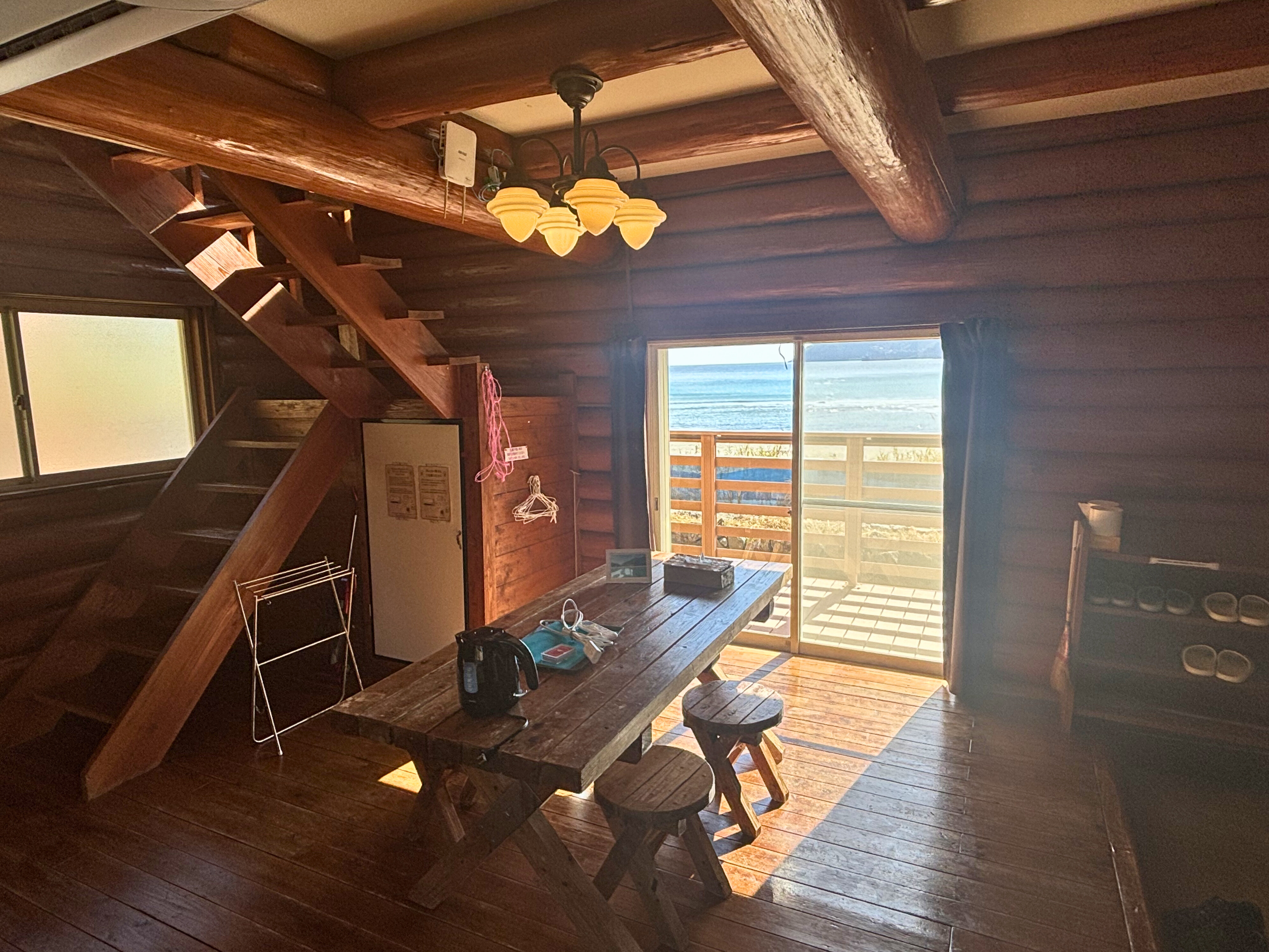 ログハウス＿1階リビング