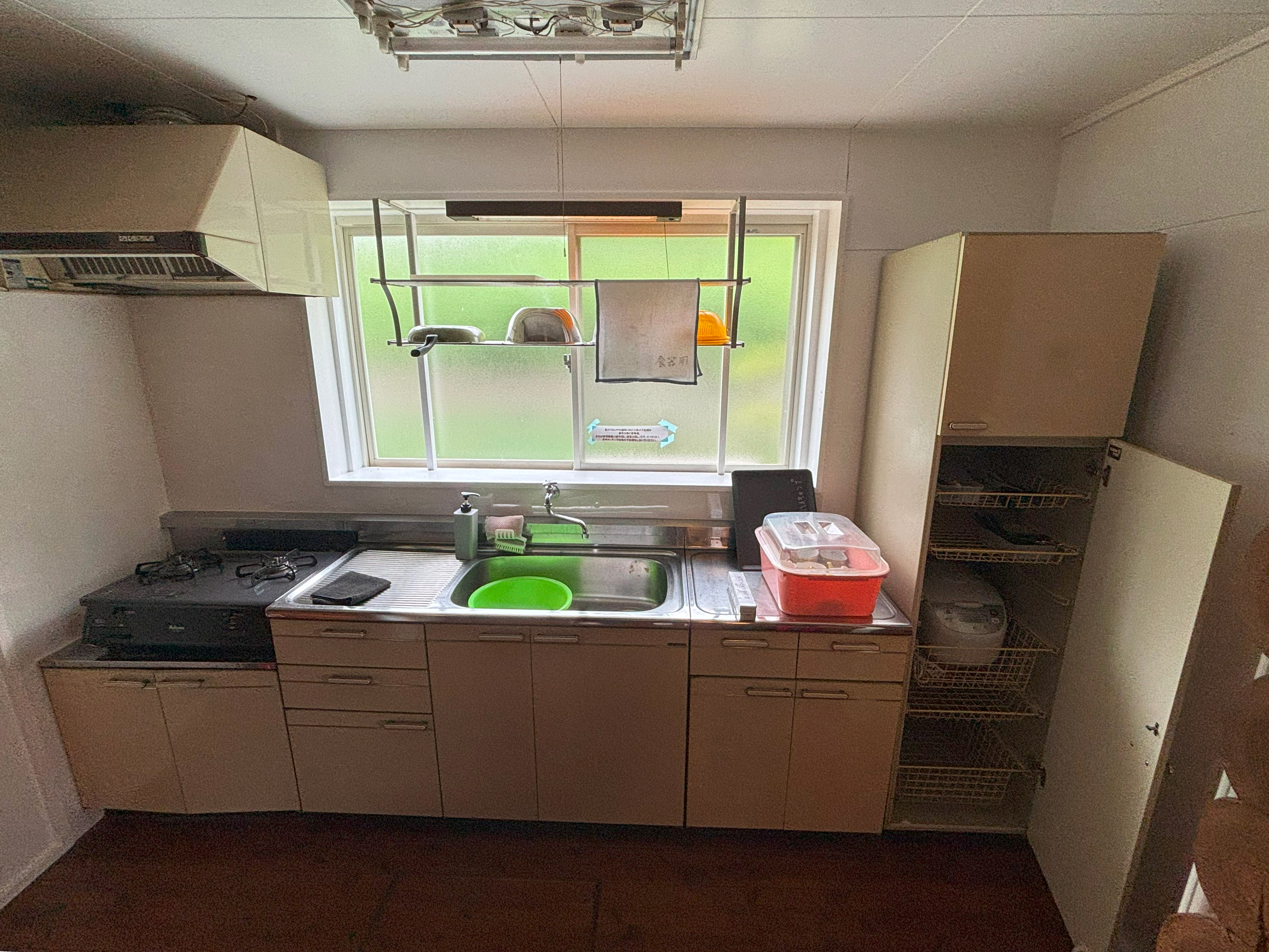 ログハウス_キッチン