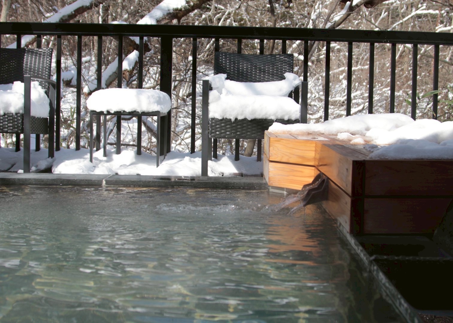 露天風呂から見る雪景色