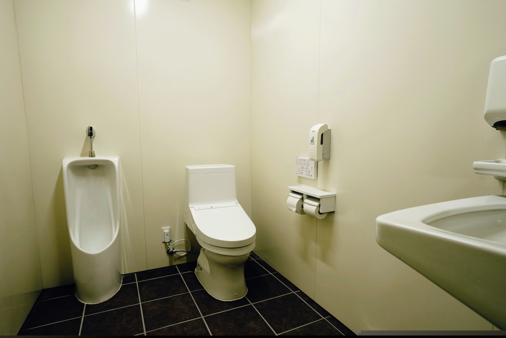 【共用】1階男子トイレ