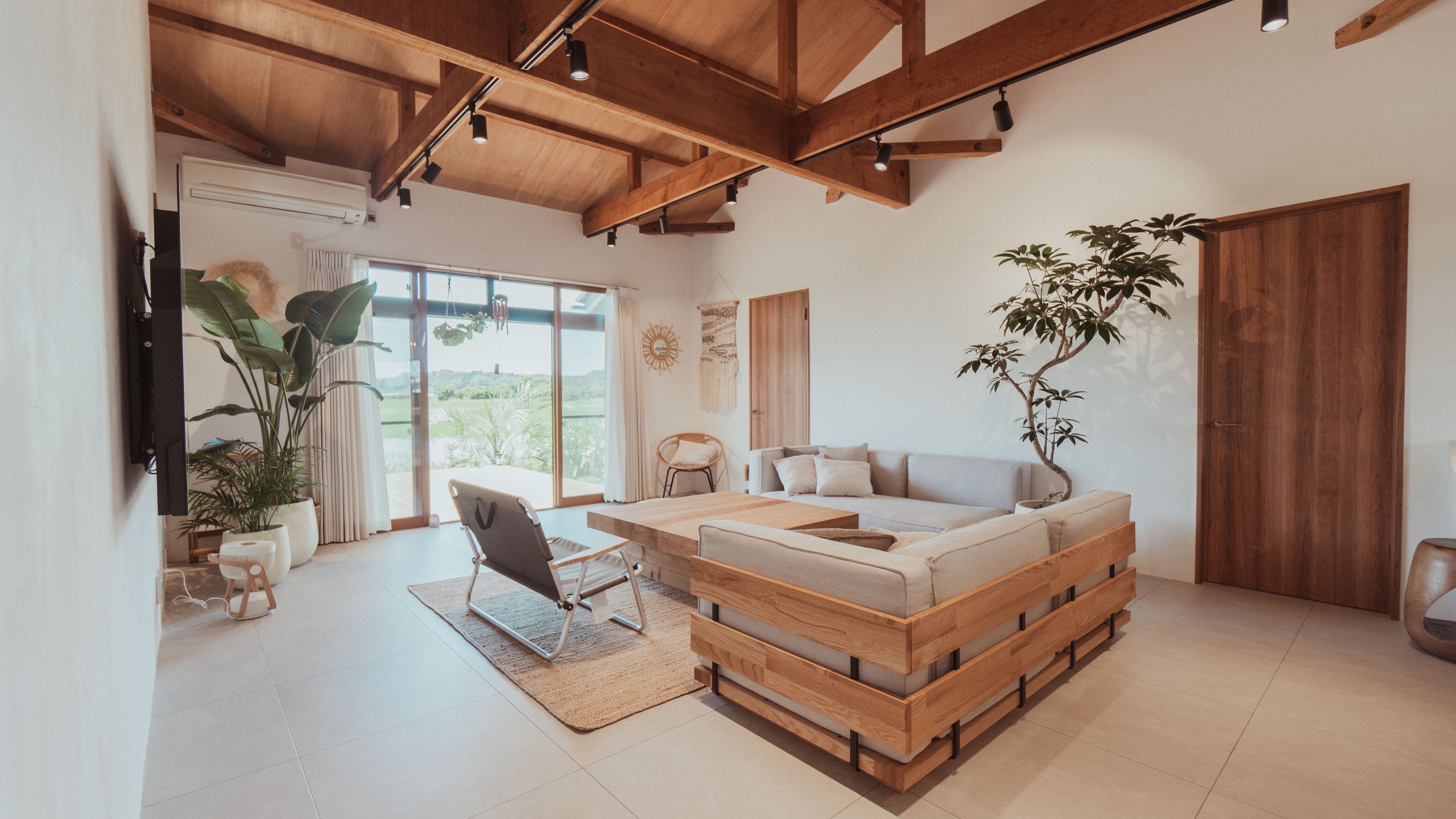 リビングダイニング