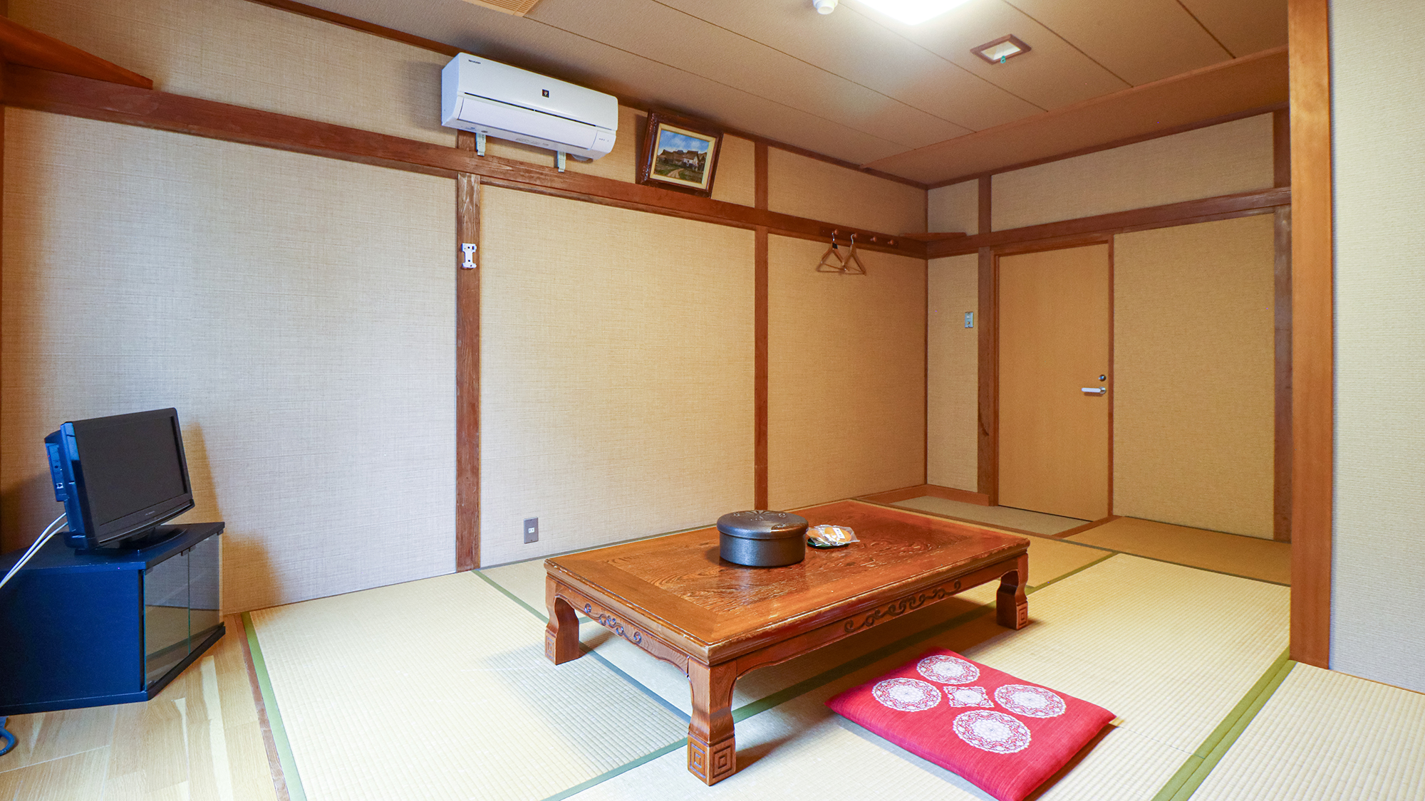 #かたくり　布団を敷いても余裕のある広さで、ゆったり眠れる空間です