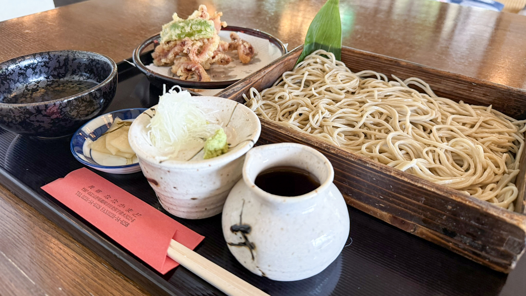 #食堂　地元で人気のゲソ天もぜひ一緒に。香ばしい逸品です