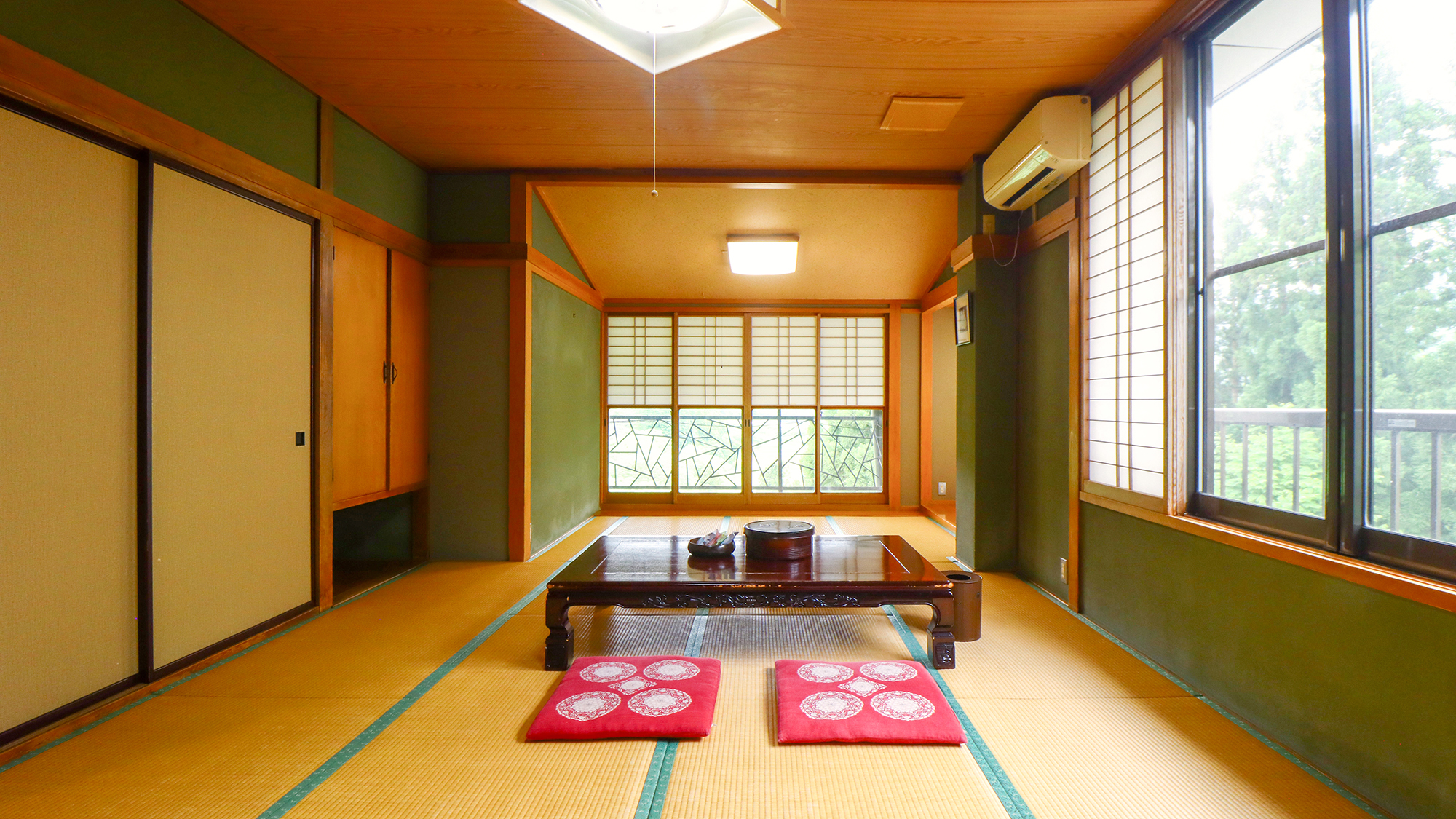 #七つ滝　ゆったり過ごせる13畳の広さで、家族連れにもおすすめです