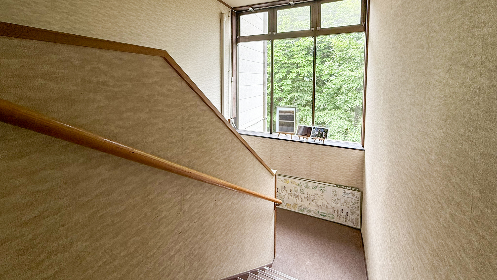 #館内　お風呂やお部屋へは階段をご利用ください