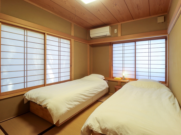 【3〜6連泊素泊り】一人旅やビジネス利用にもおすすめ！ペットと泊まれる森の中の”一棟貸宿”