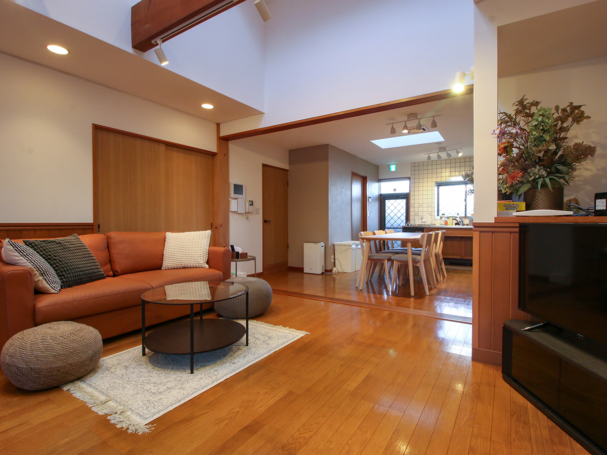 #リビング・ダイニング　キッチン・ダイニング・リビングが繋がっております