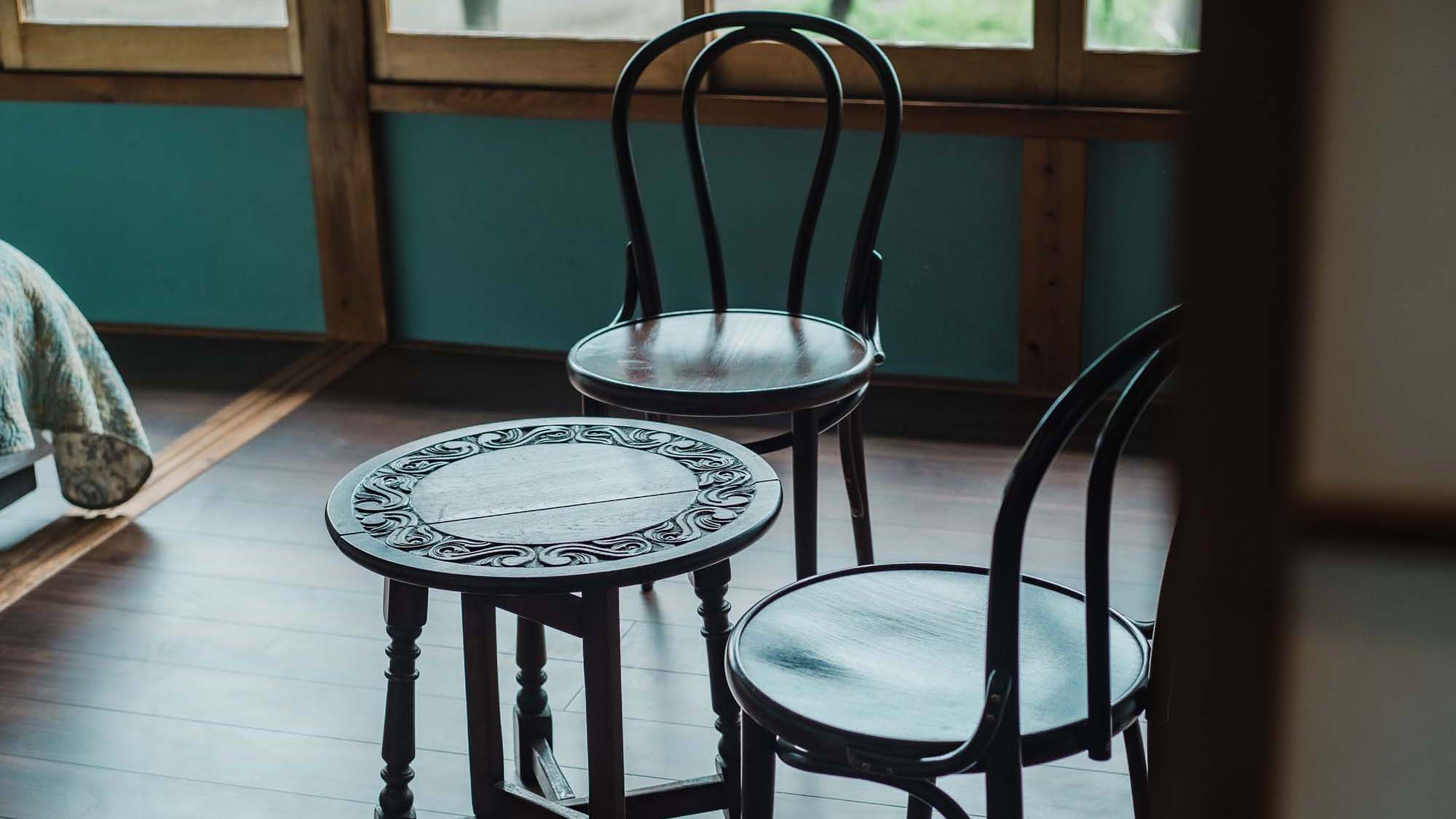 ・【寝室1】おやすみ前に、温かなお飲み物を飲みながらリラックスした時間をお過ごしください