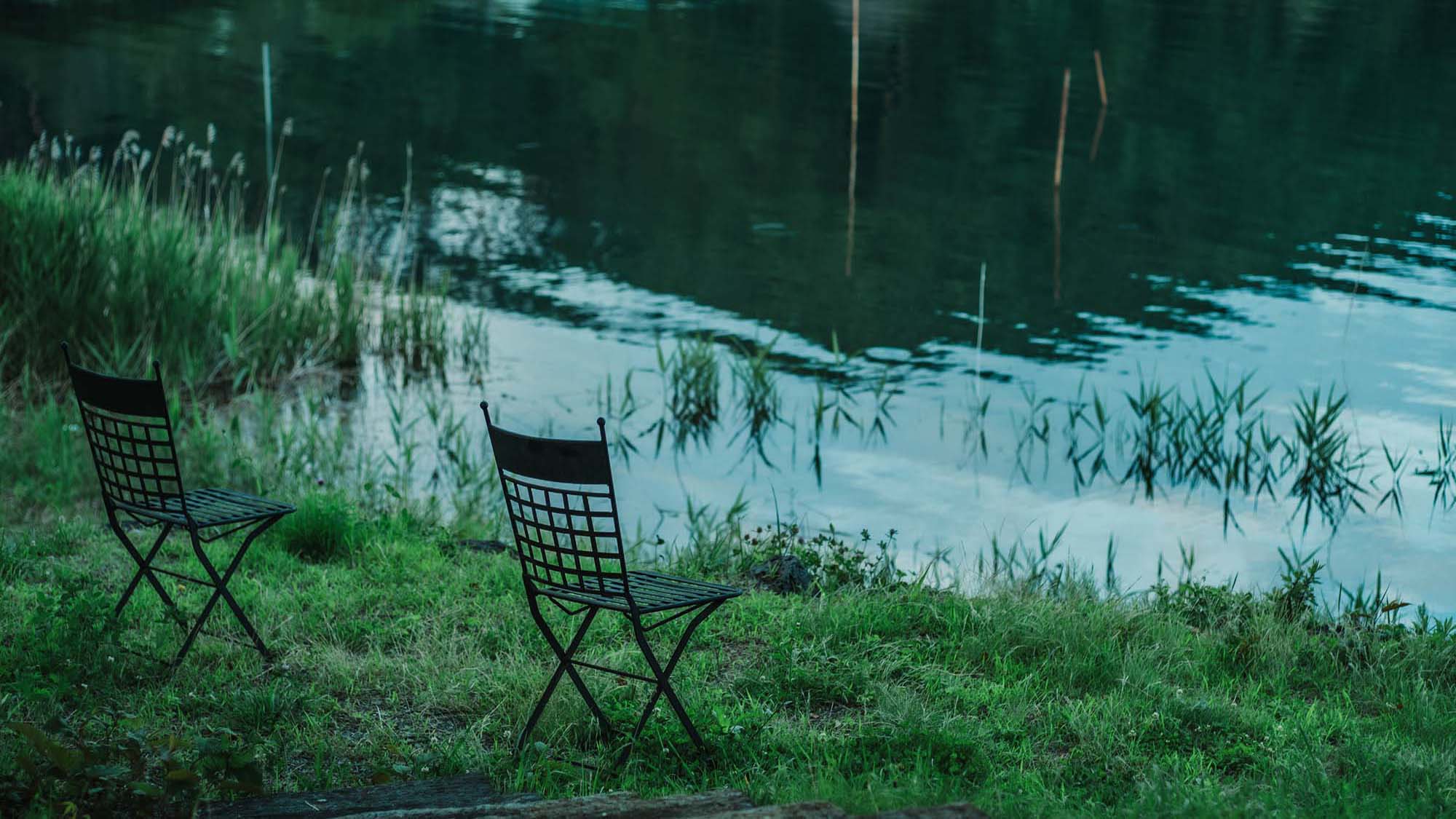 ・【景観】河口湖湖畔の特等席で、自然を満喫する至福のひととき
