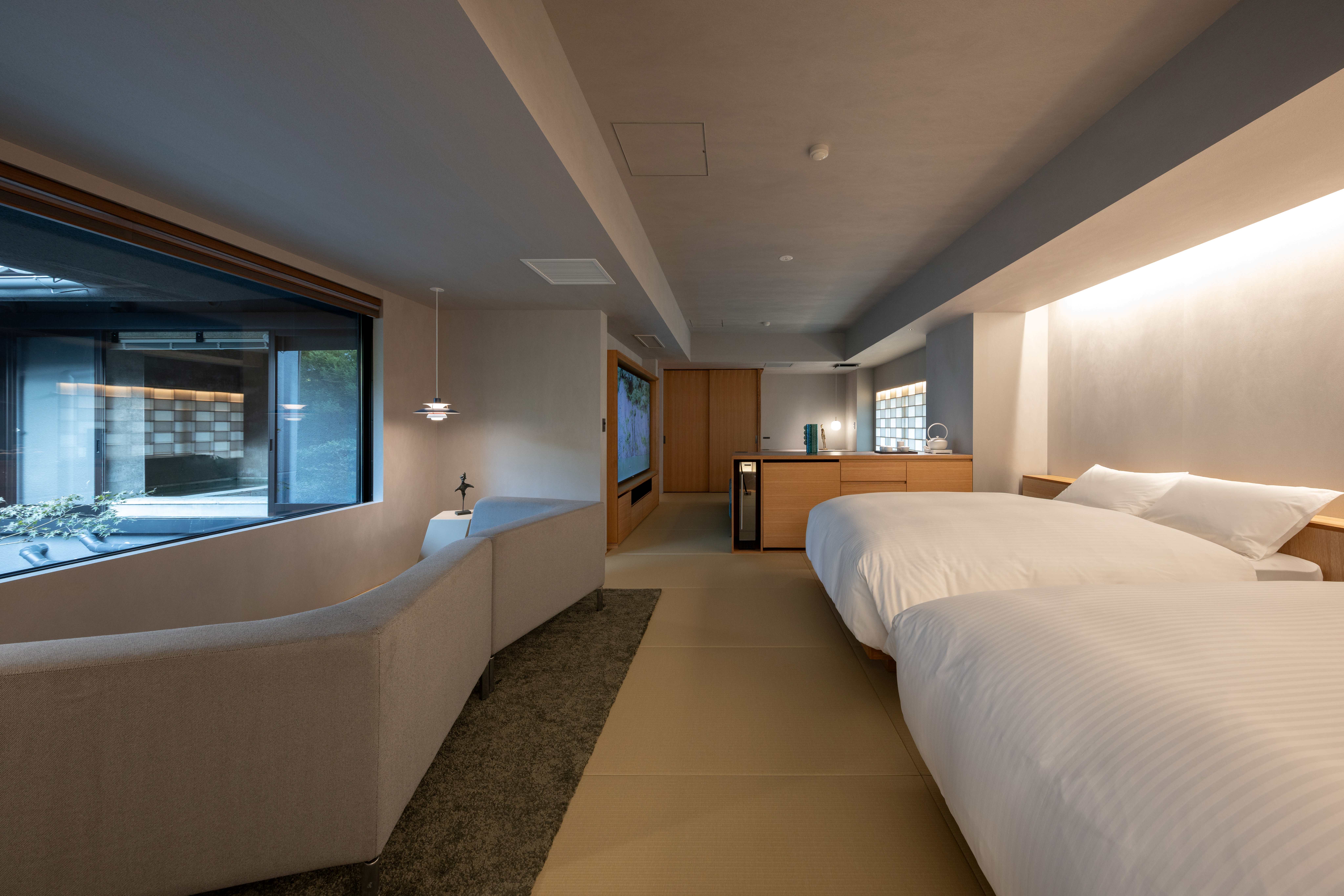 ラグジュアリーコーナースイート