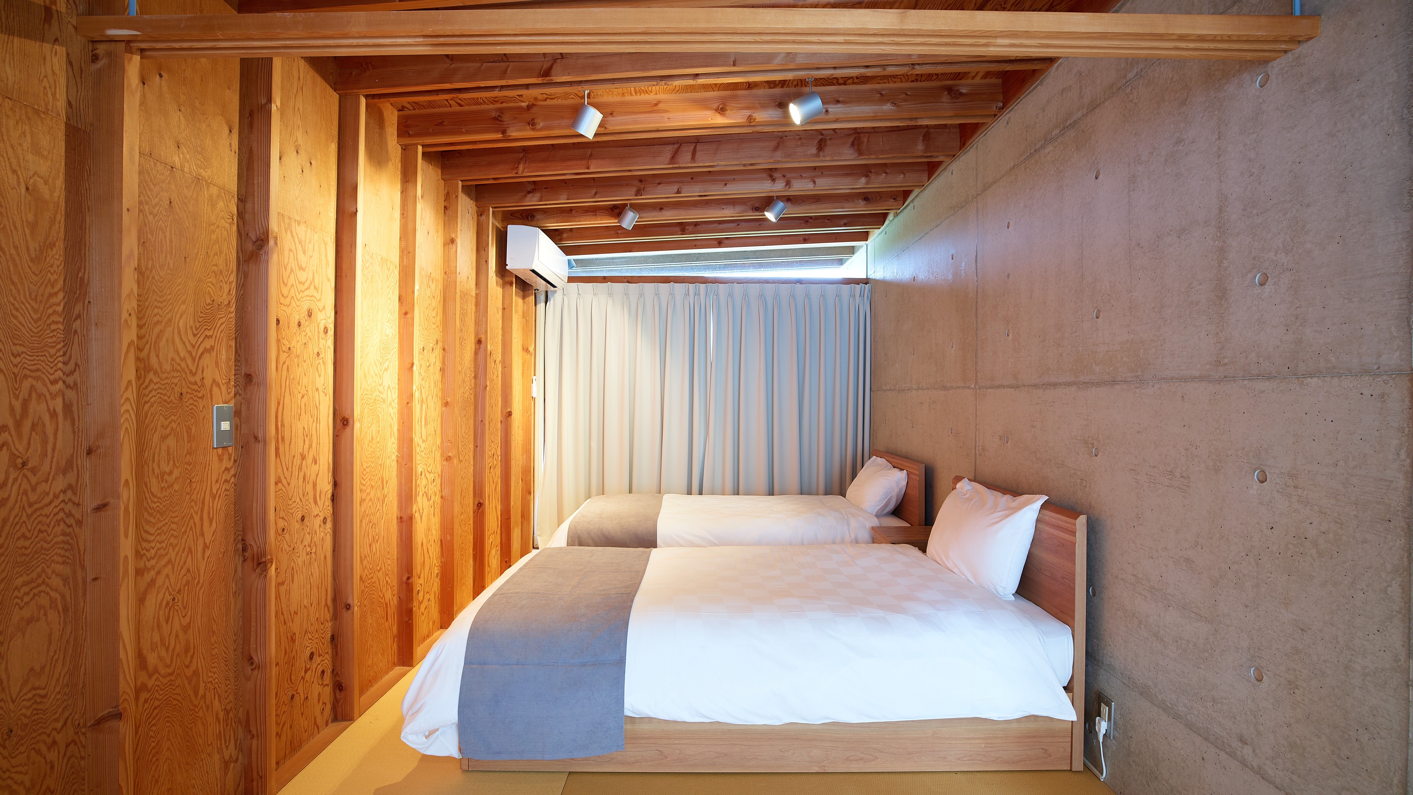 １階ベッドルーム