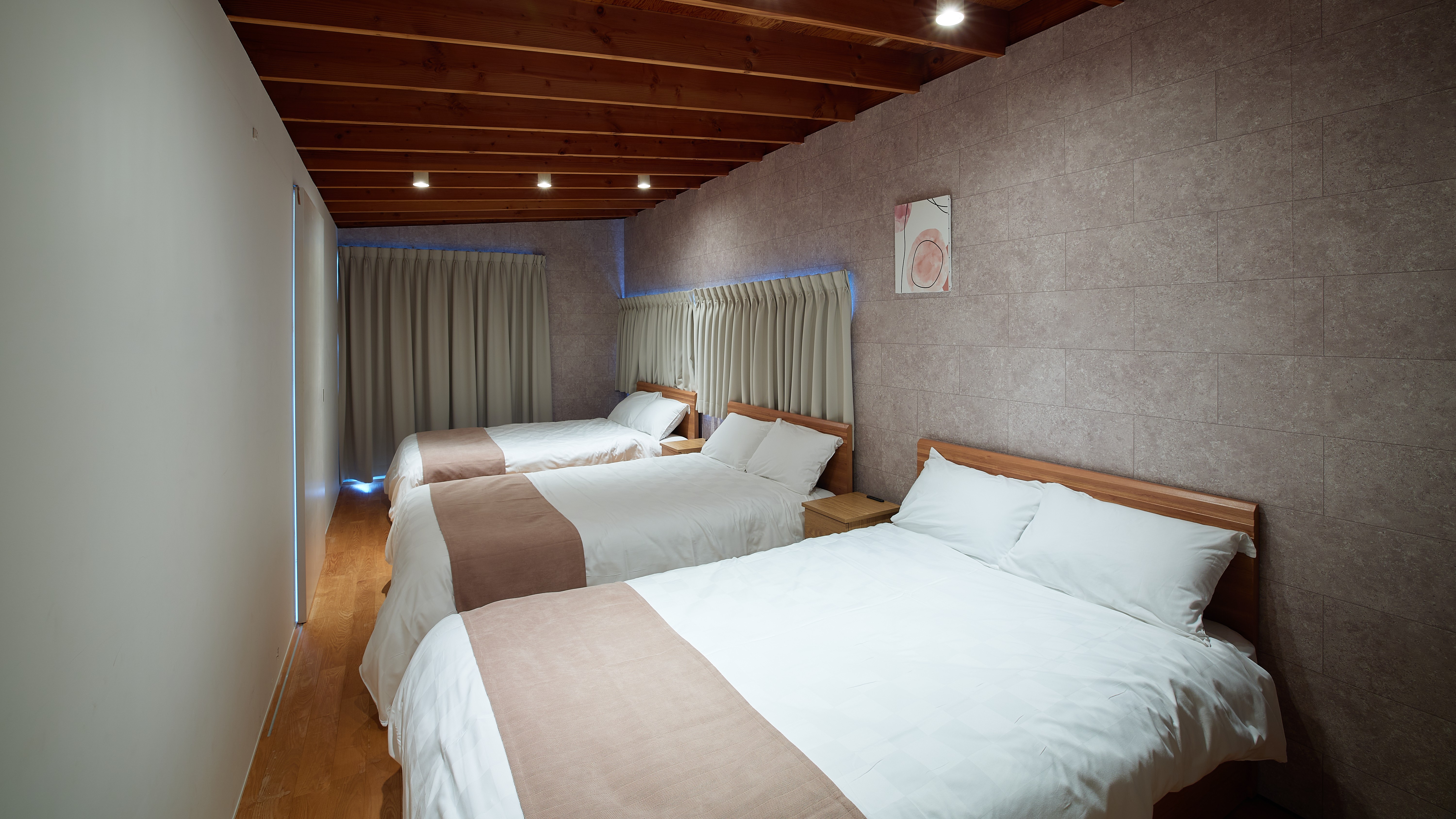 ２階ベッドルーム