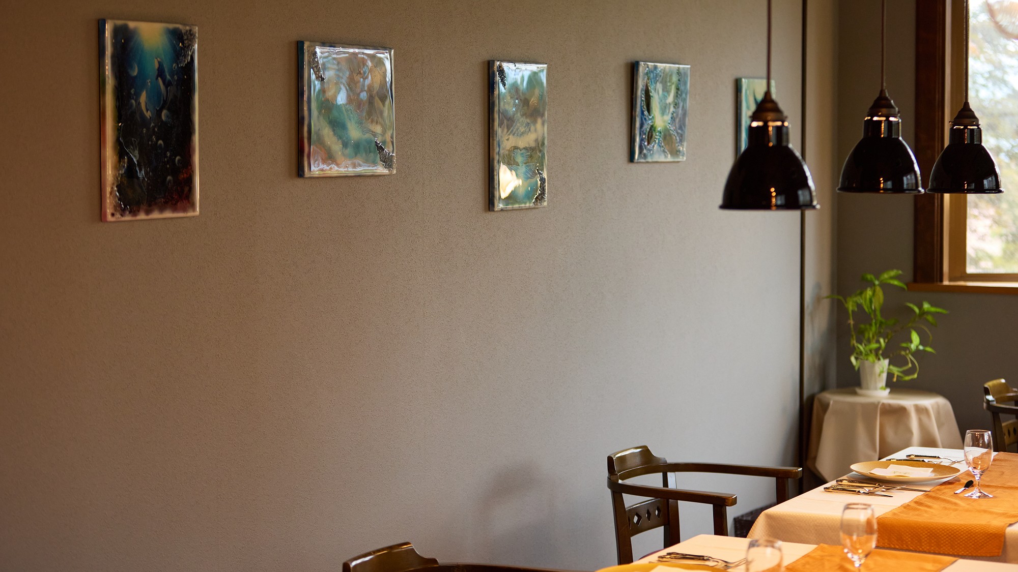 アートの街・安曇野。greenbellの空間も、まるで小さなギャラリーのよう。