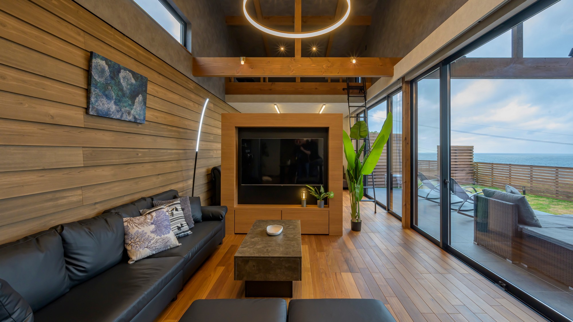 1棟貸切のプライベートステイ。思い思いにお過ごしください。