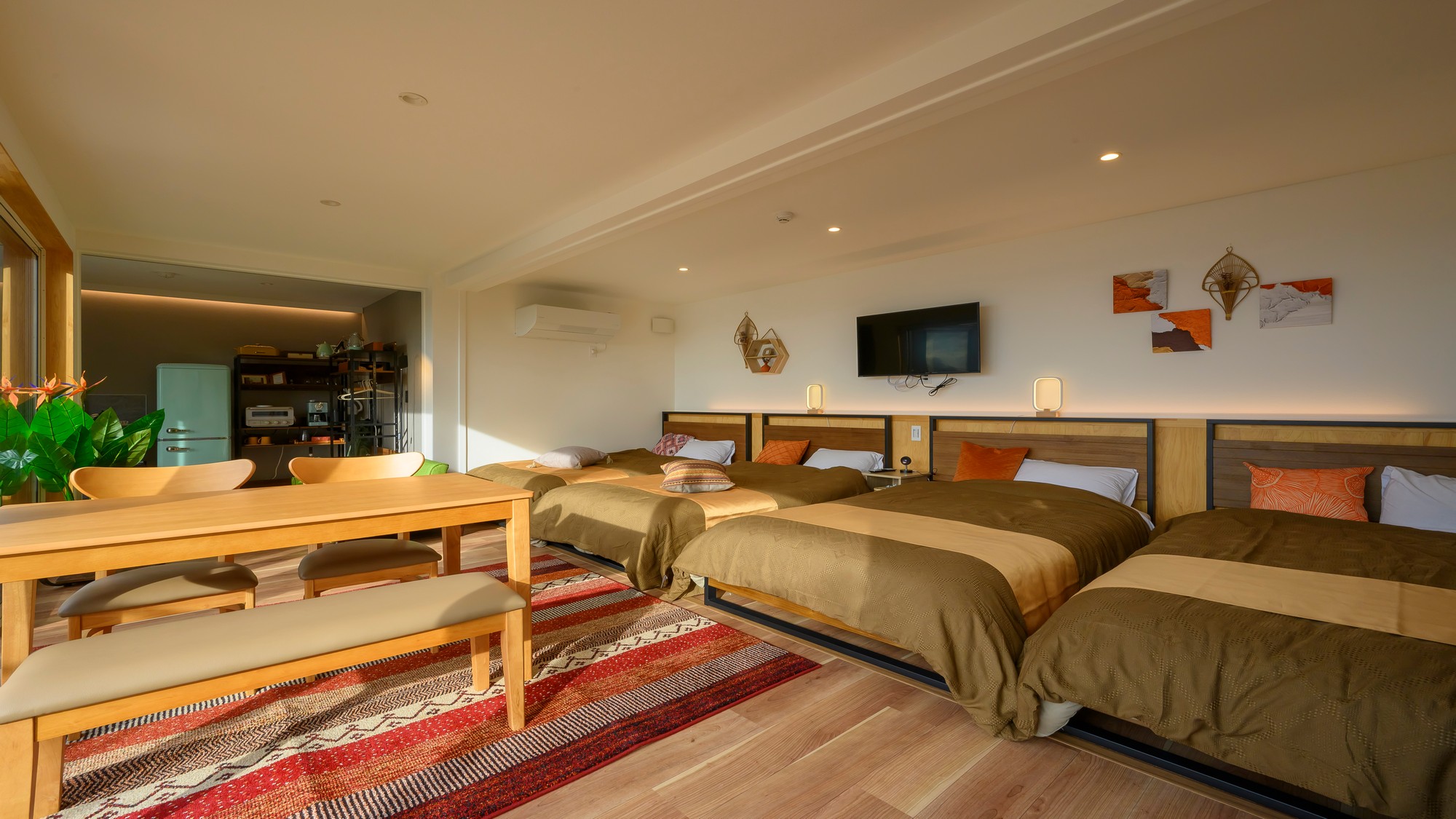 【橙ーTOU】最も夕陽が綺麗に見える暖色のモロッカン風インテリアのお部屋