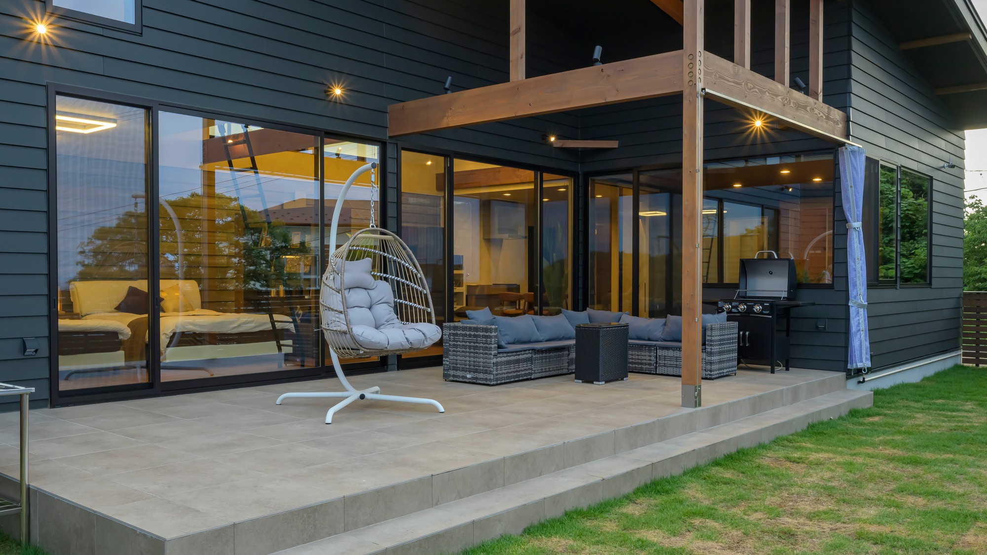 プライベートデッキで思い思いの時間を