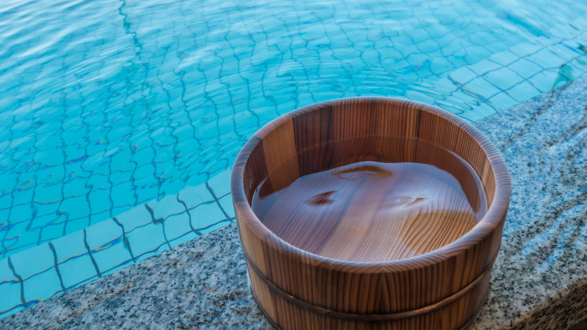 【鷹巣荘本館】大浴場も利用可能！柔らかな肌触りのお湯は美肌効果抜群！