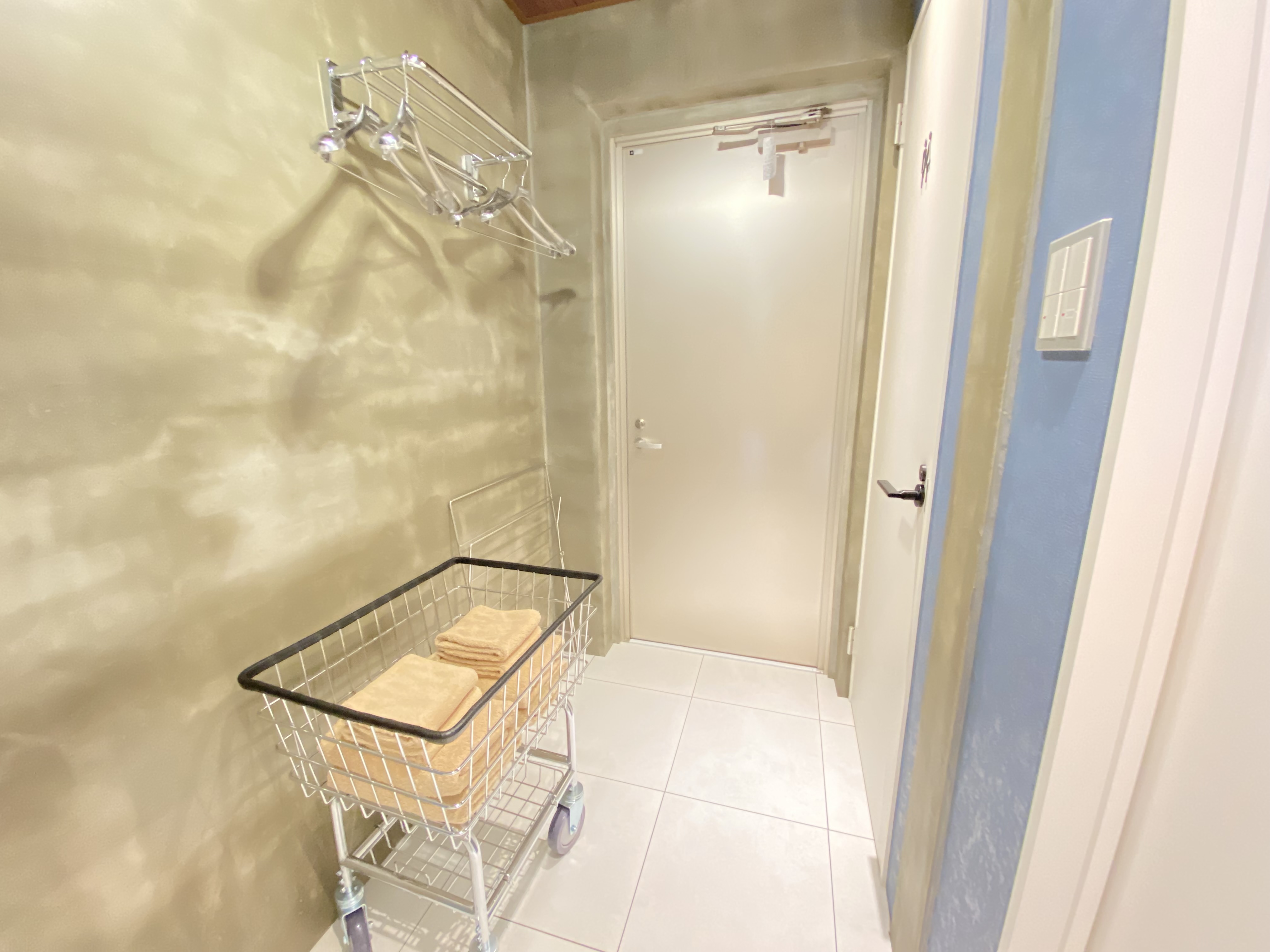 脱衣スペースハンガーラック