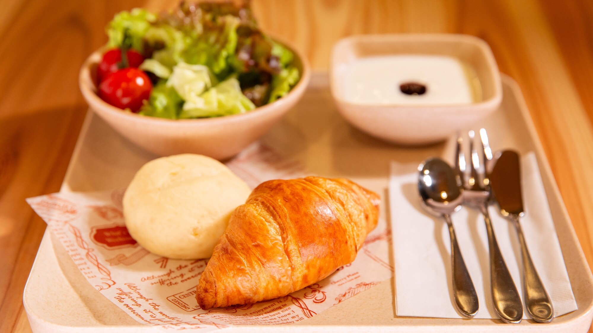 【UDON BAR】７時〜９時の間で朝食を無料でご提供中