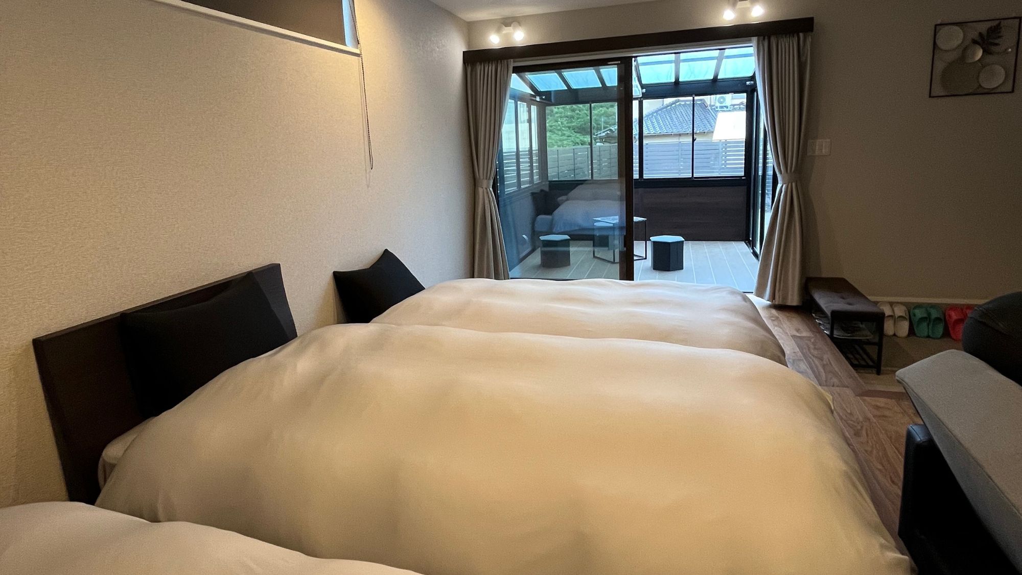 E棟「エケベリア」室内とガーデンルーム