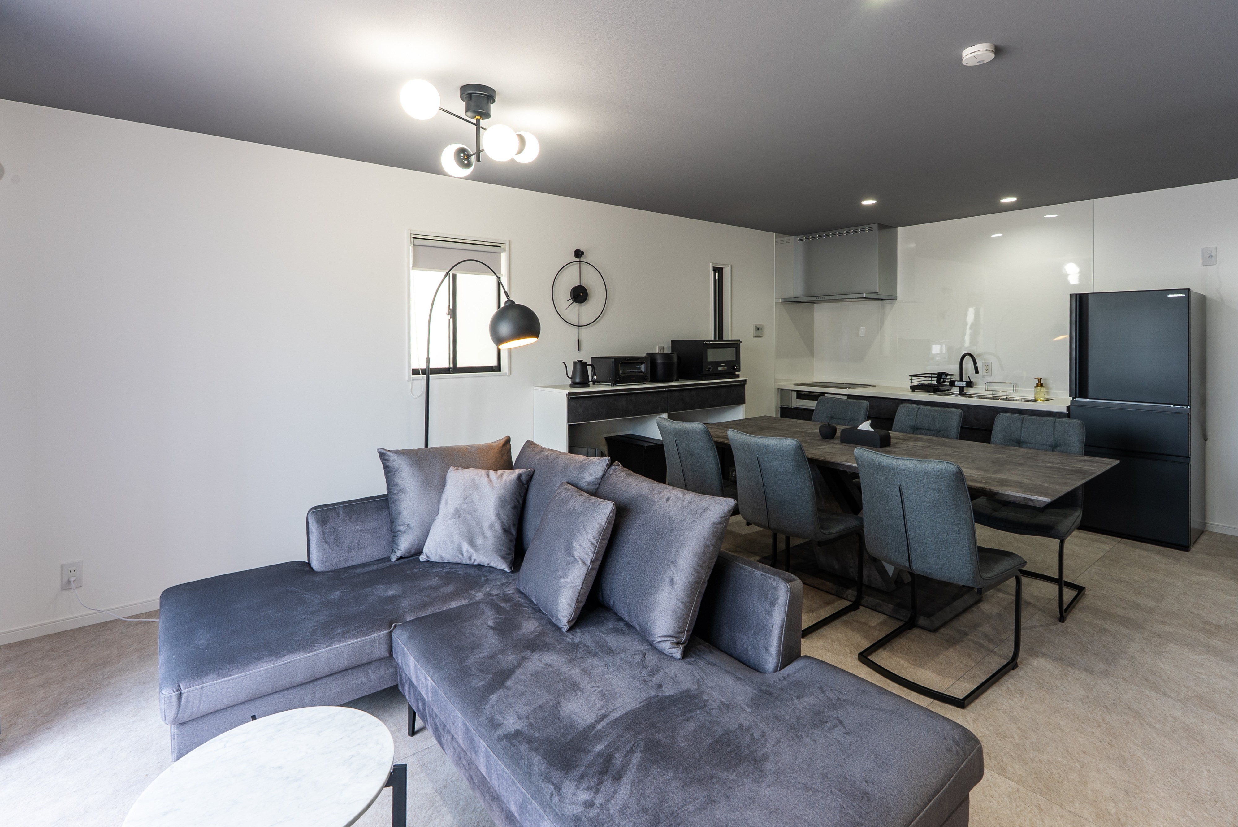 B棟：リビングダイニング