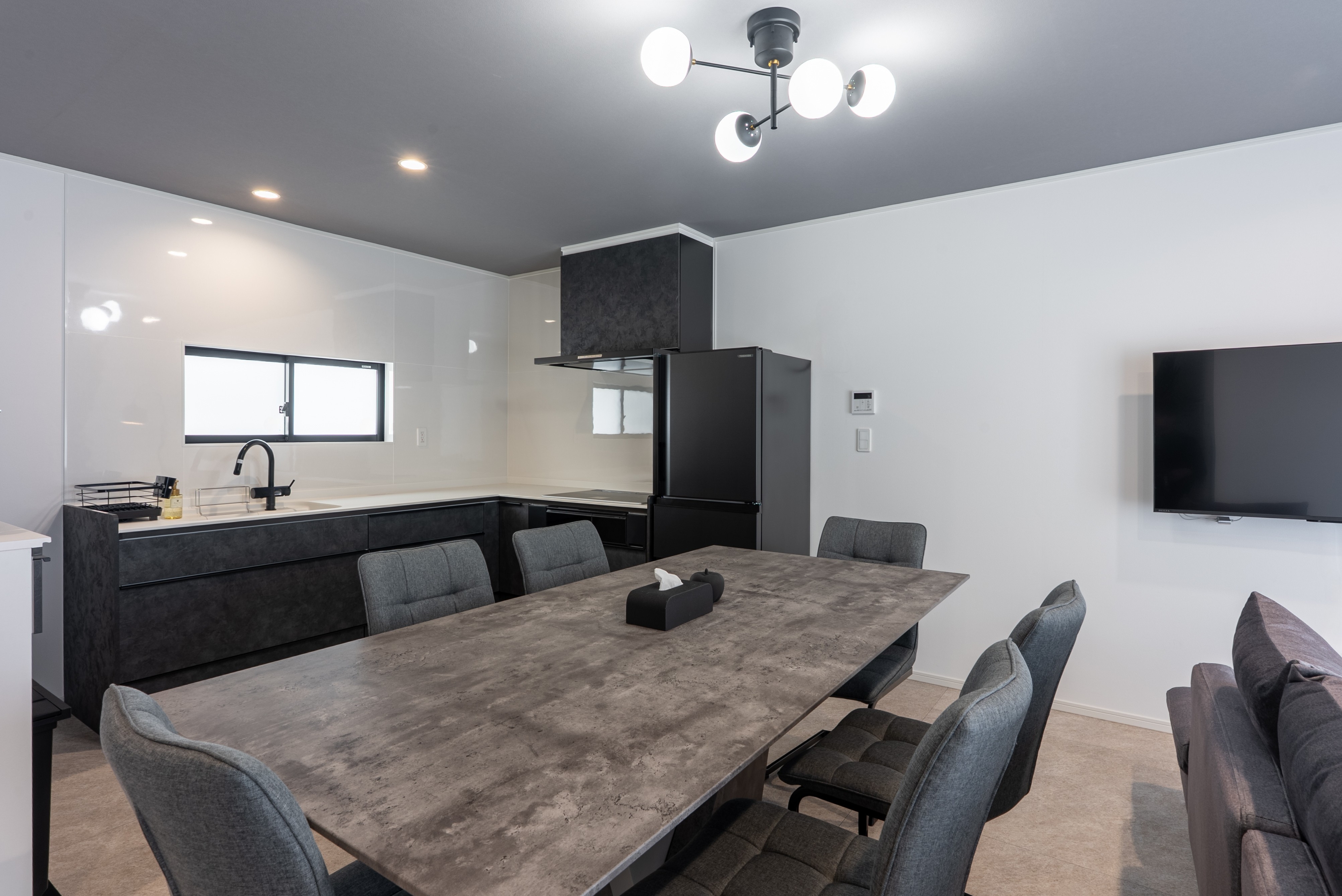 E棟：ダイニング