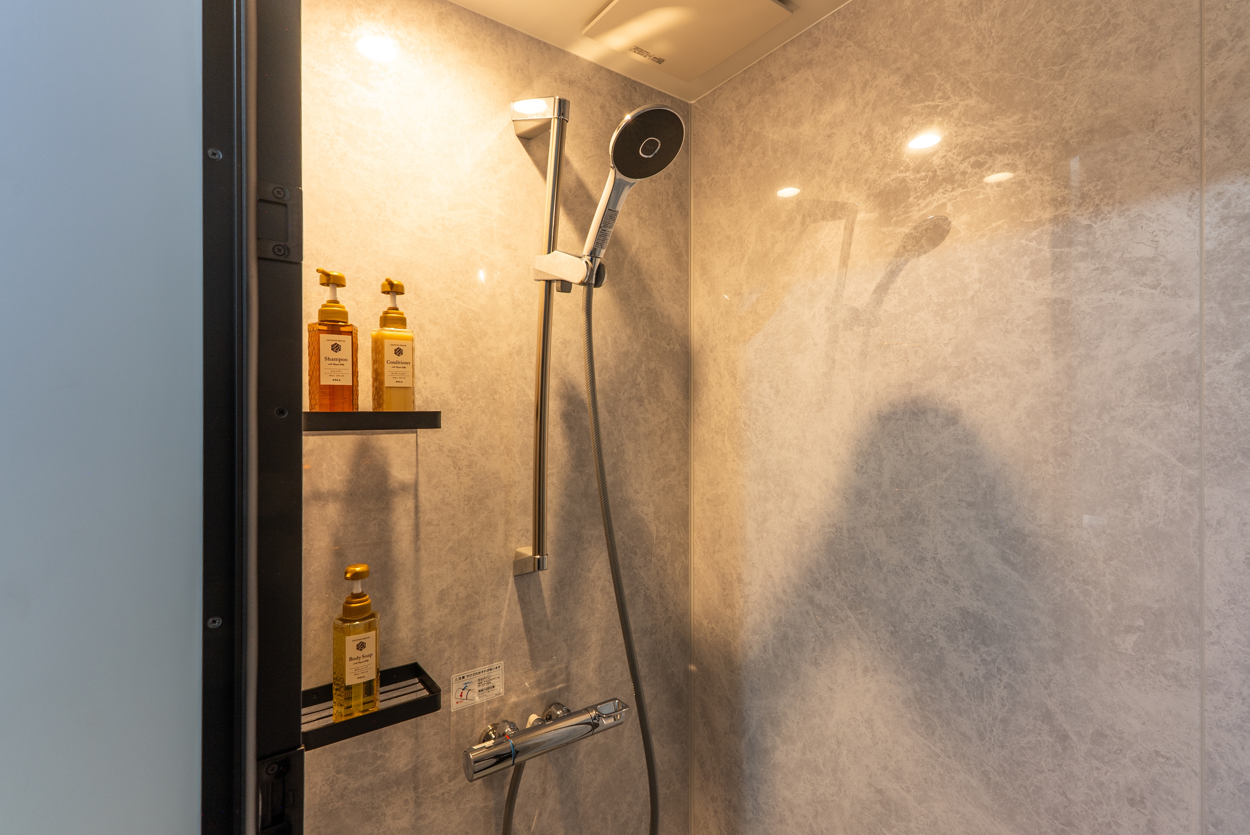 A棟：シャワールーム