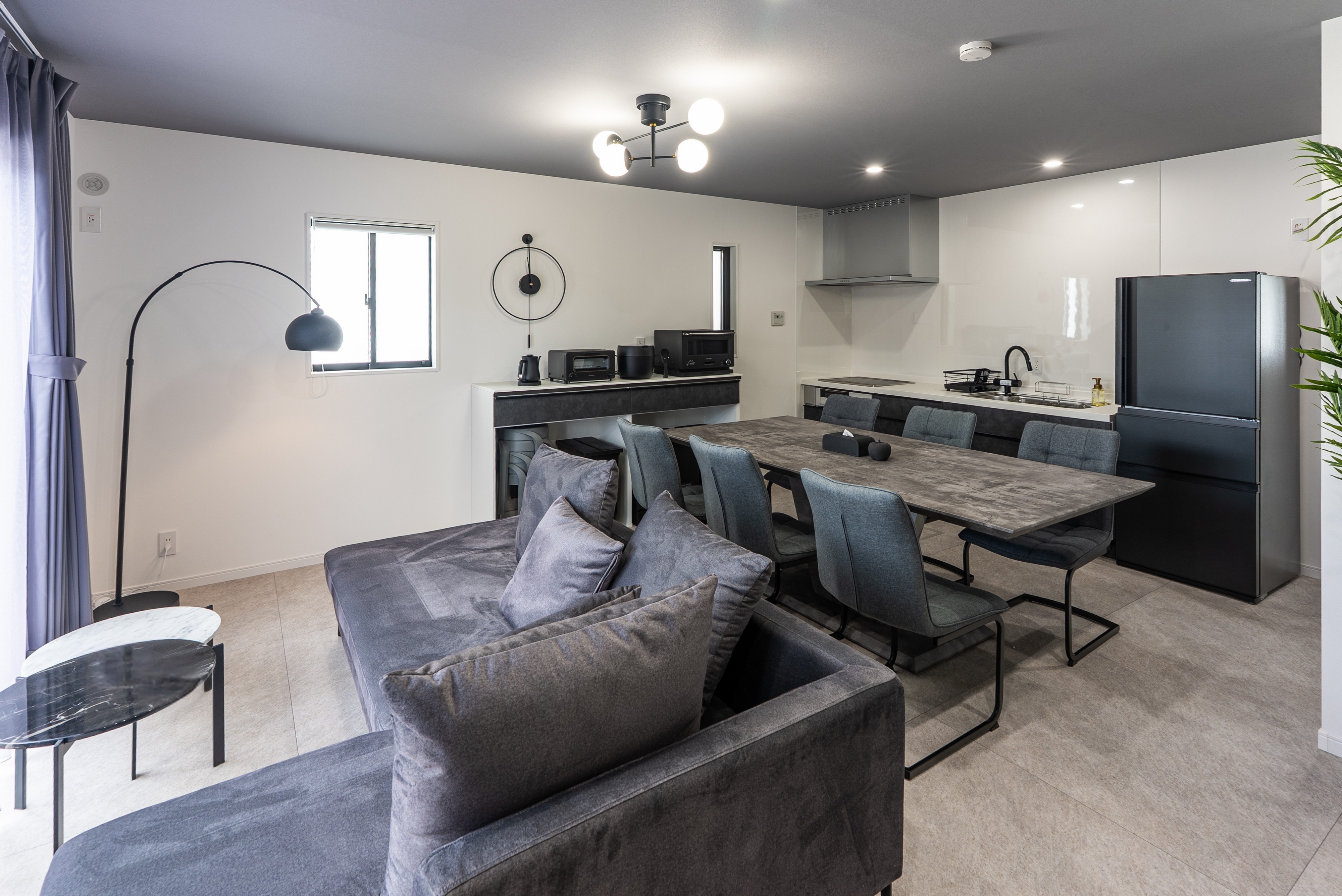 A棟：リビングダイニング