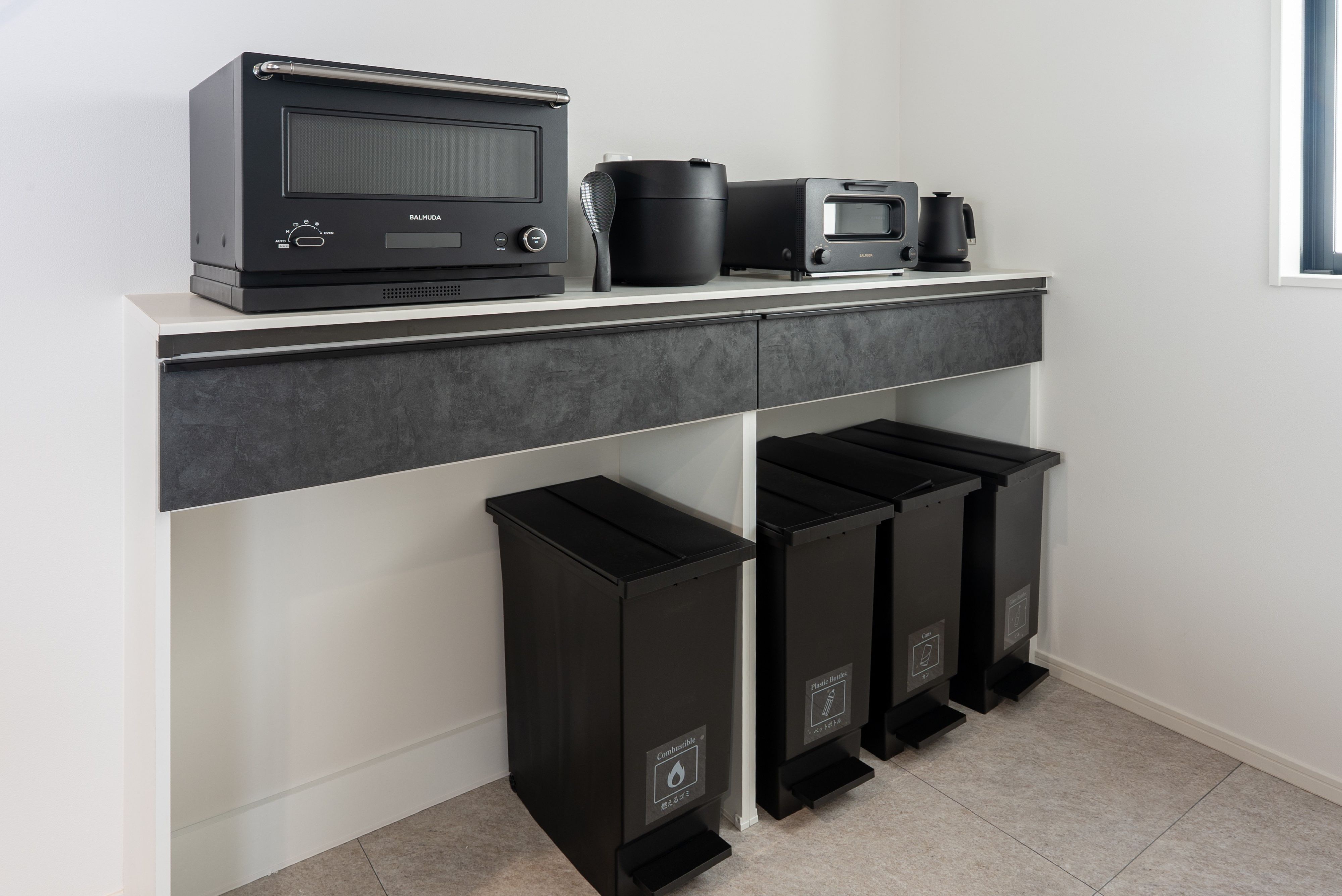 D棟：キッチン家電